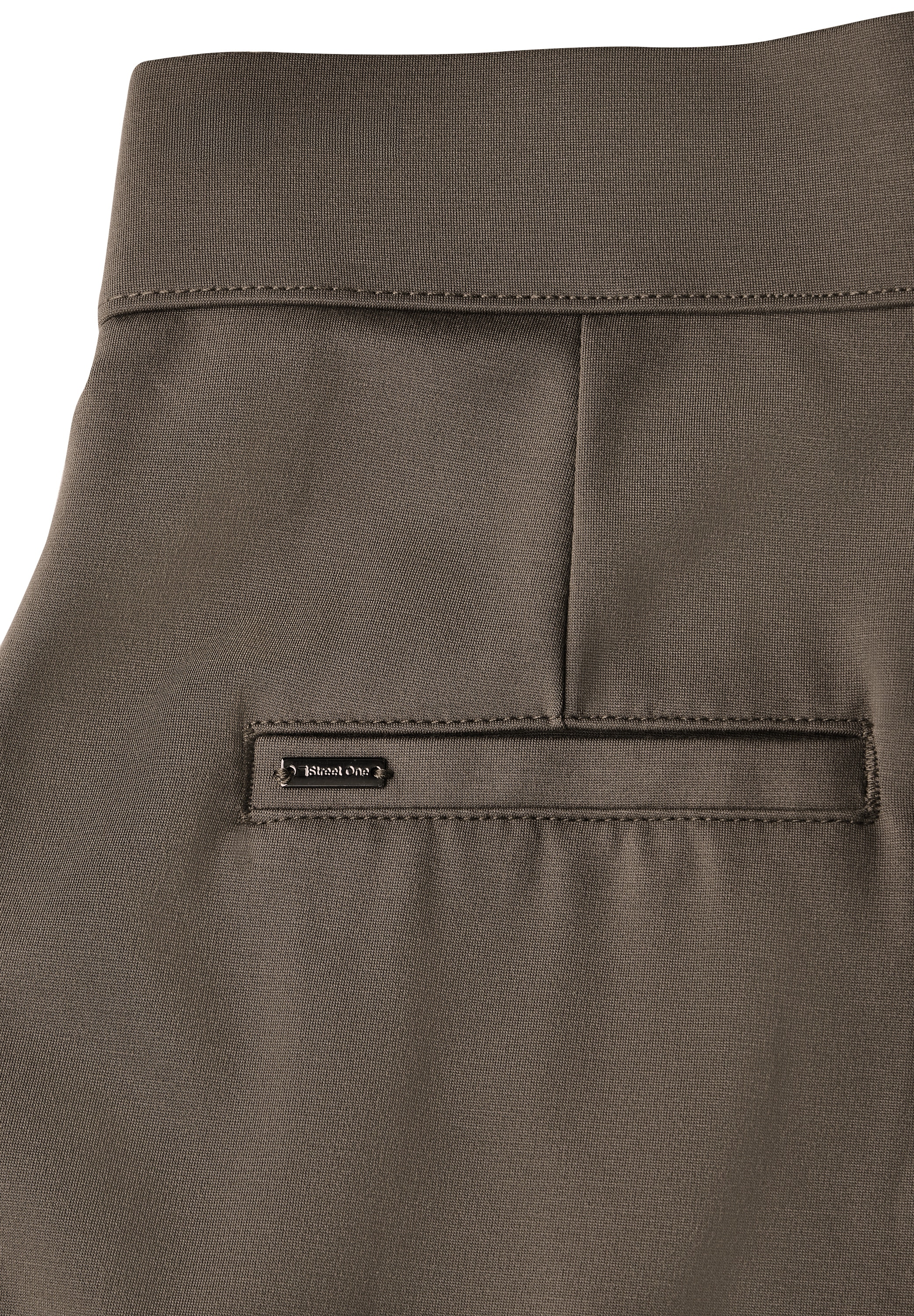 STREET ONE Stoffhose, mit Knopfdetail am Bund