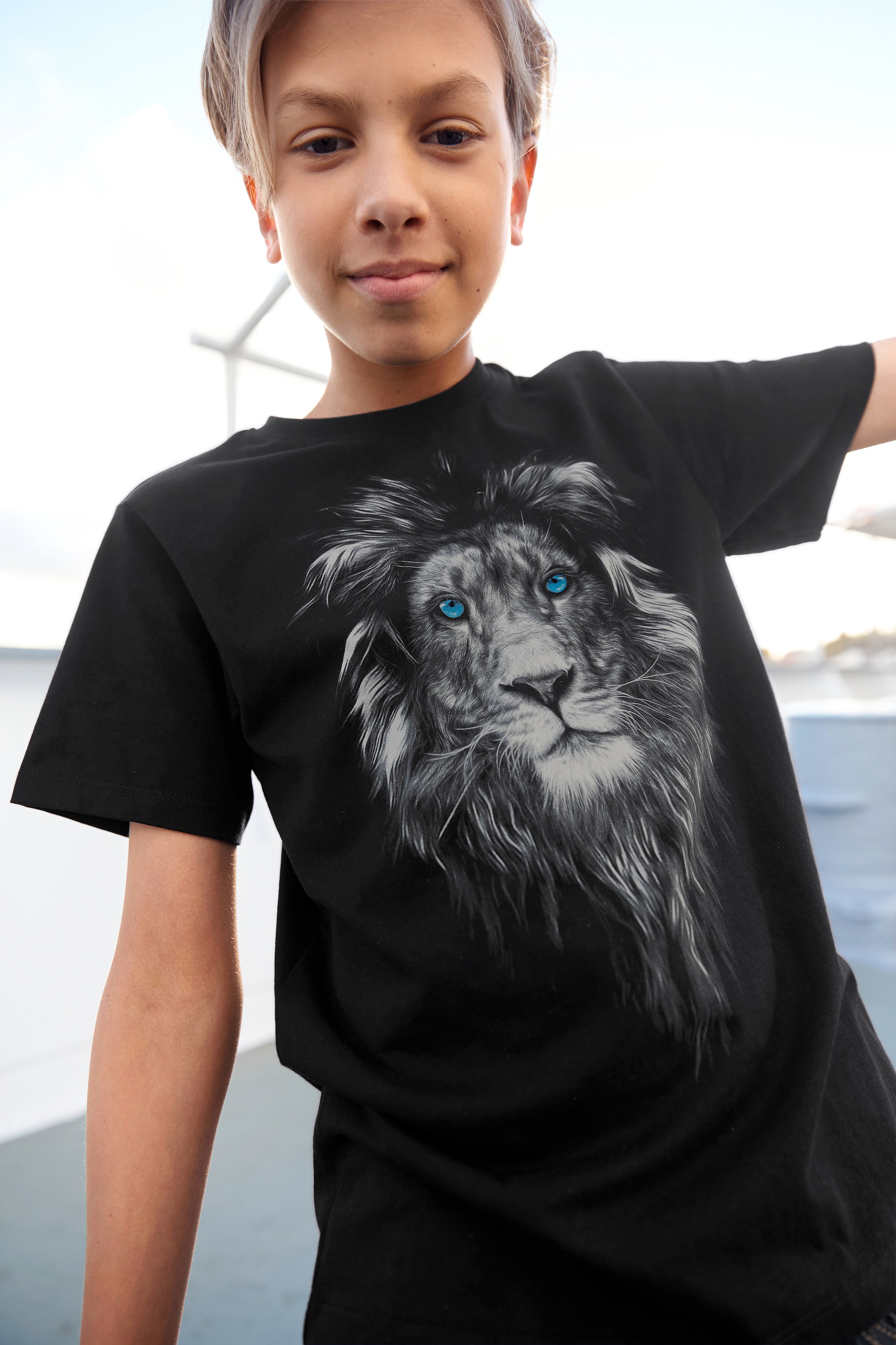 bei WITH T-Shirt KIDSWORLD BLUE »LION EYES«