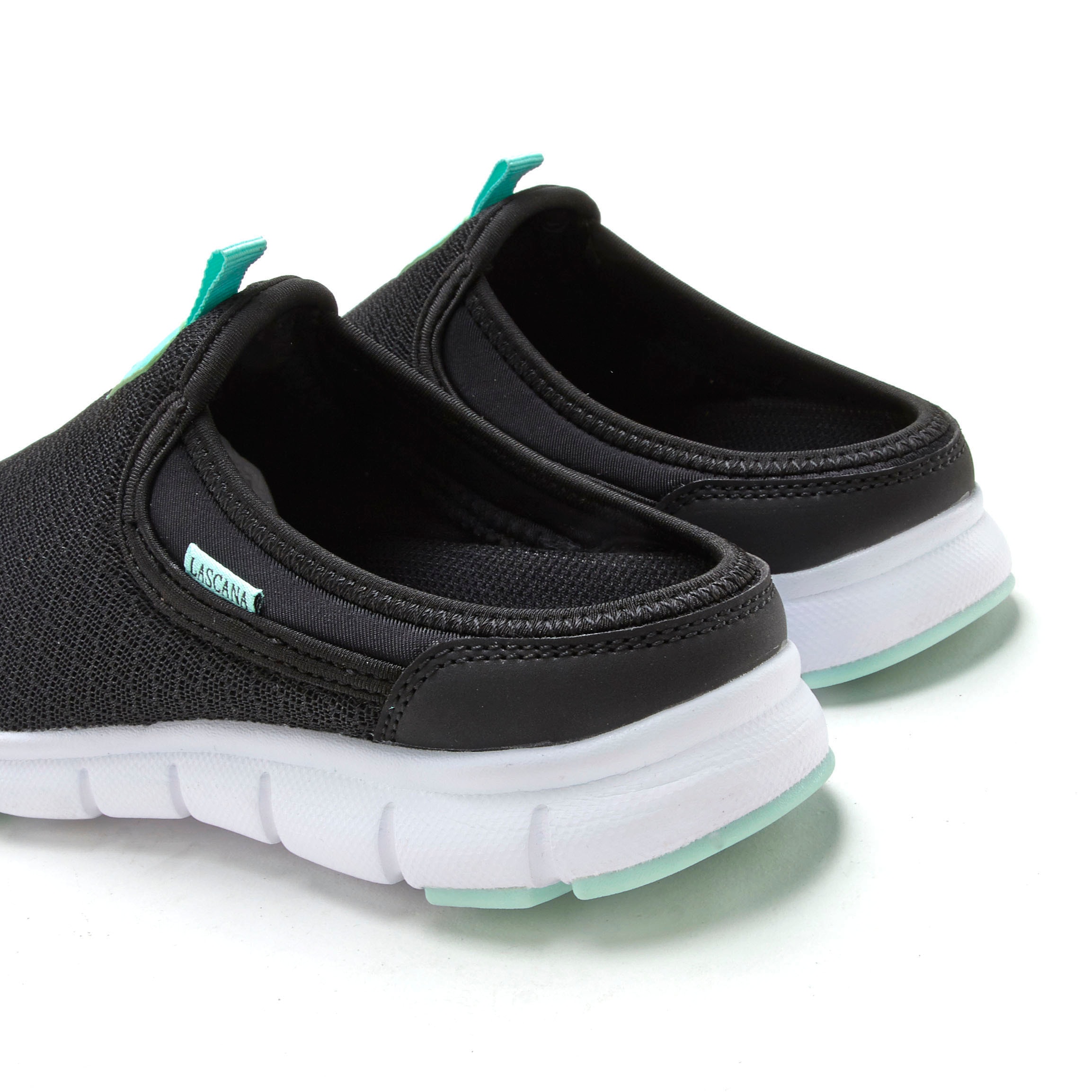 LASCANA Slip-On Sneaker, Sabot aus leichtem Mesh-Material