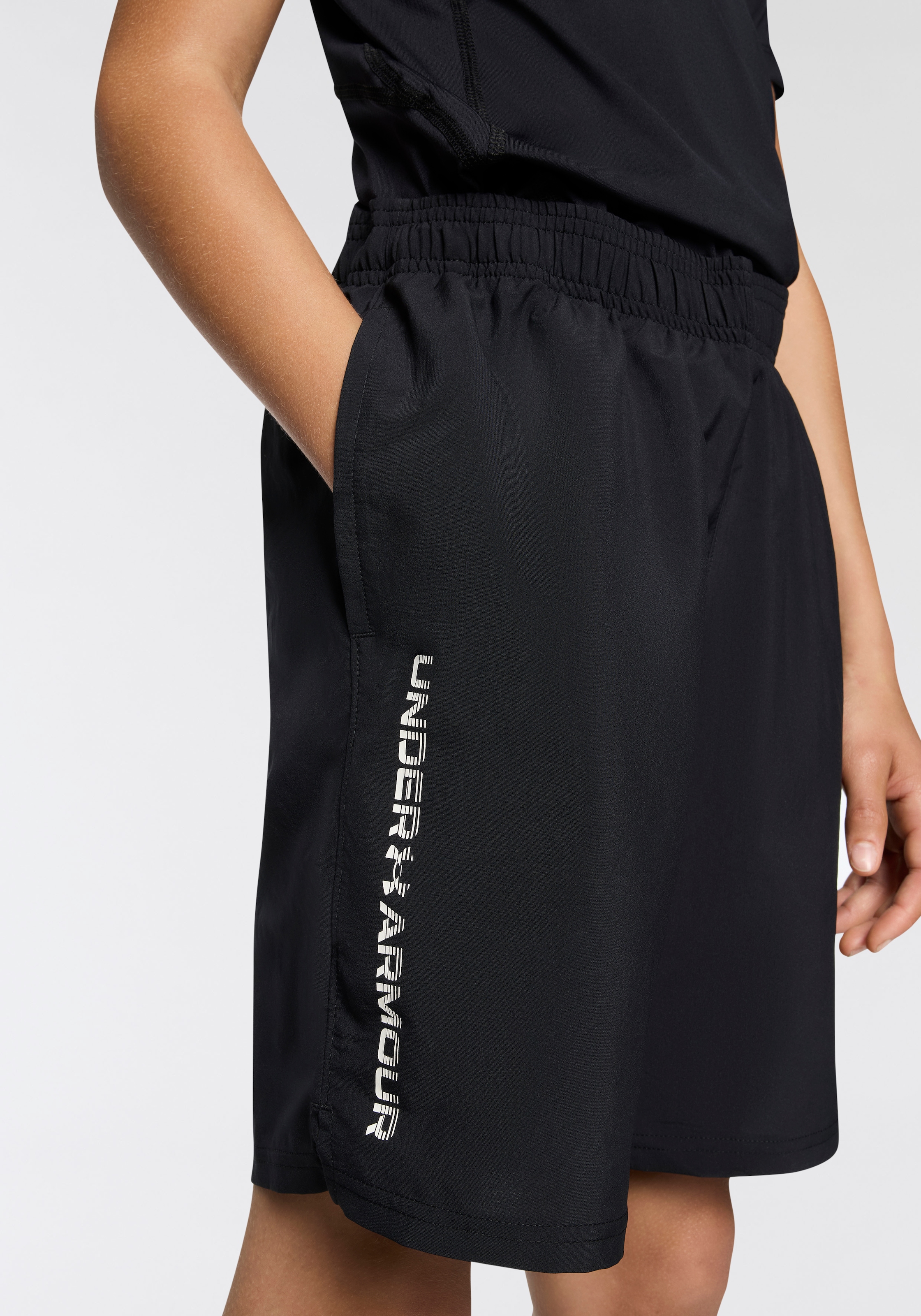 Under Armour® Trainingsshorts »UA gewebte Wdmk Shorts«