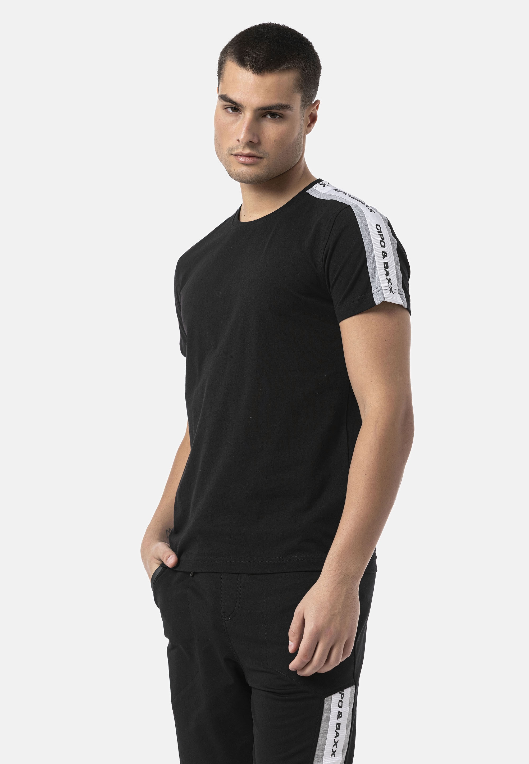 Cipo & Baxx T-Shirt »CT815« Mit Logo-Schriftzug
