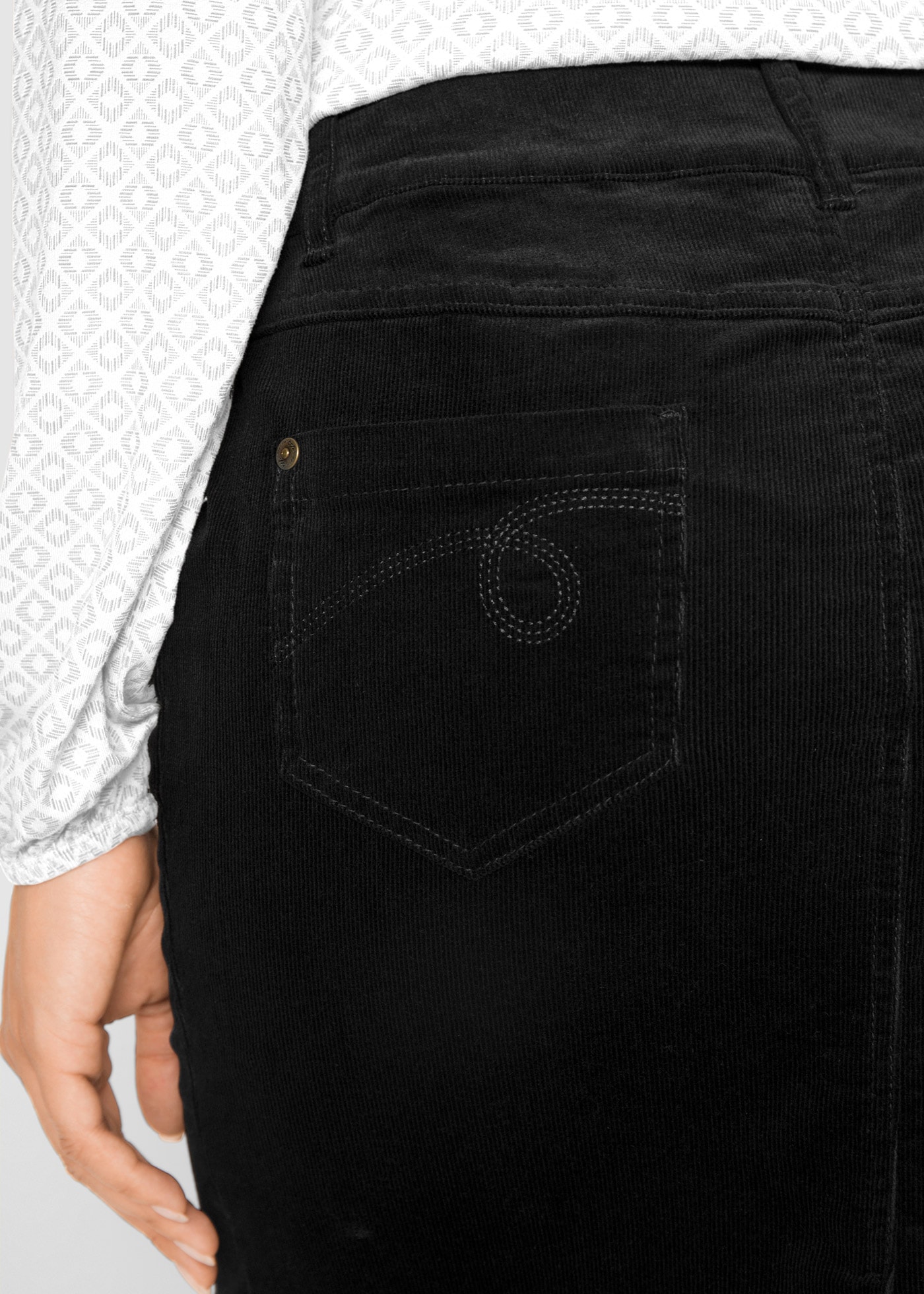 bonprix Cordrock »Stretch-Cordrock« aus Baumwolle, kurz bis Mitte Oberschenkel, gerade Passform