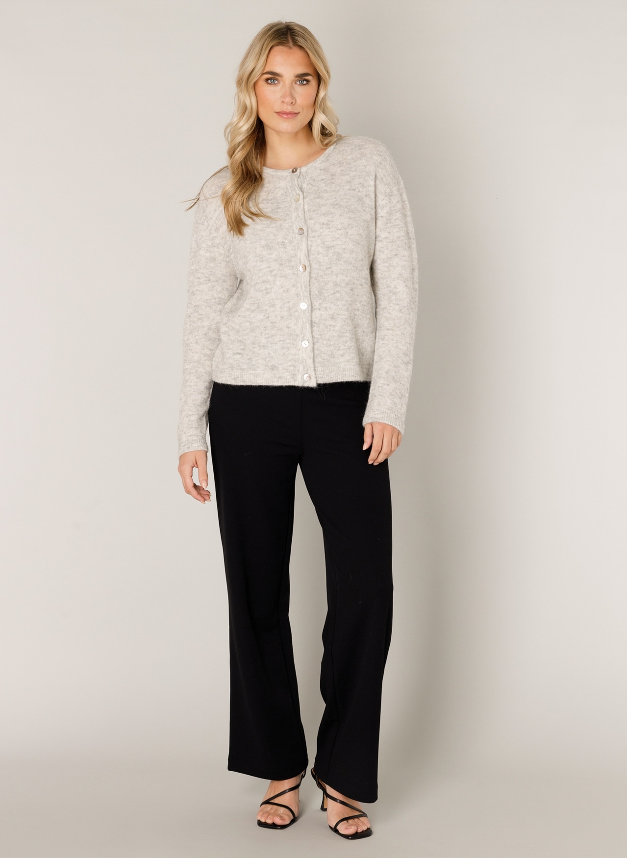 Base Level Cardigan »Yuli«, mit Woll-Anteil und Knopfleiste