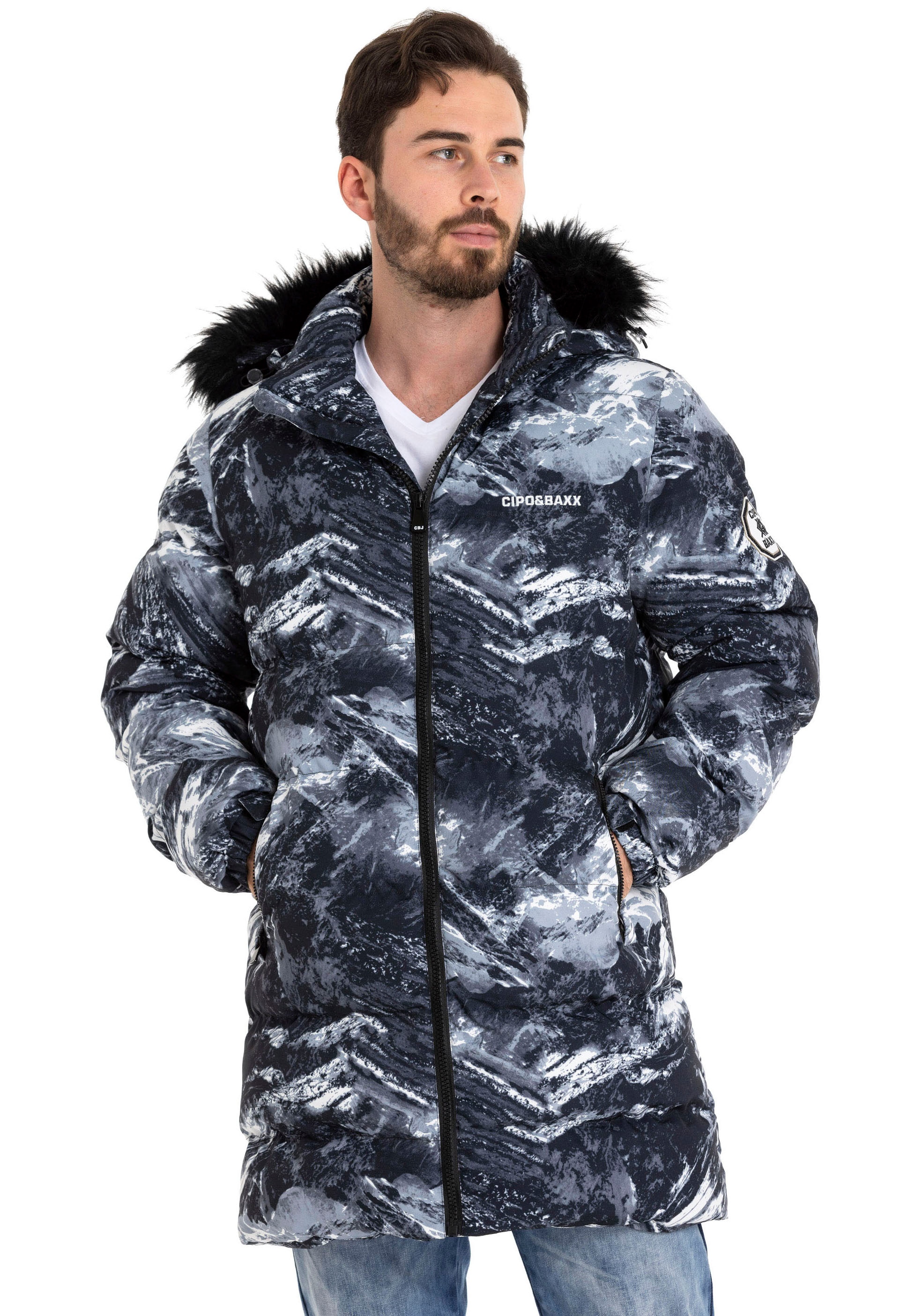 Winterjacke, mit Kapuze