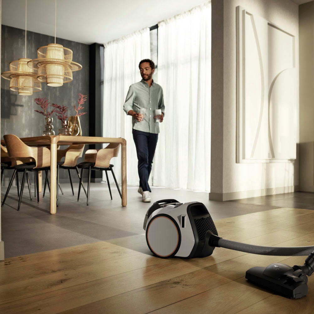 Miele Bodenstaubsauger »Boost CX1 Allergy« 890 W beutellos