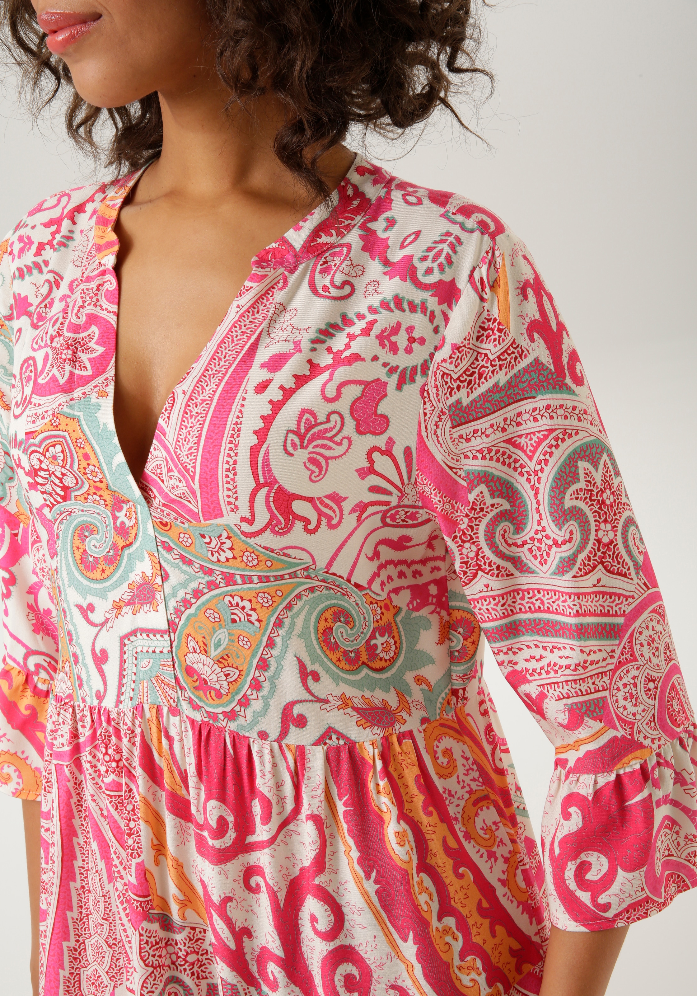 Aniston CASUAL Blusenkleid, mit großflächigem - Paisley-Druck KOLLEKTION bei NEUE
