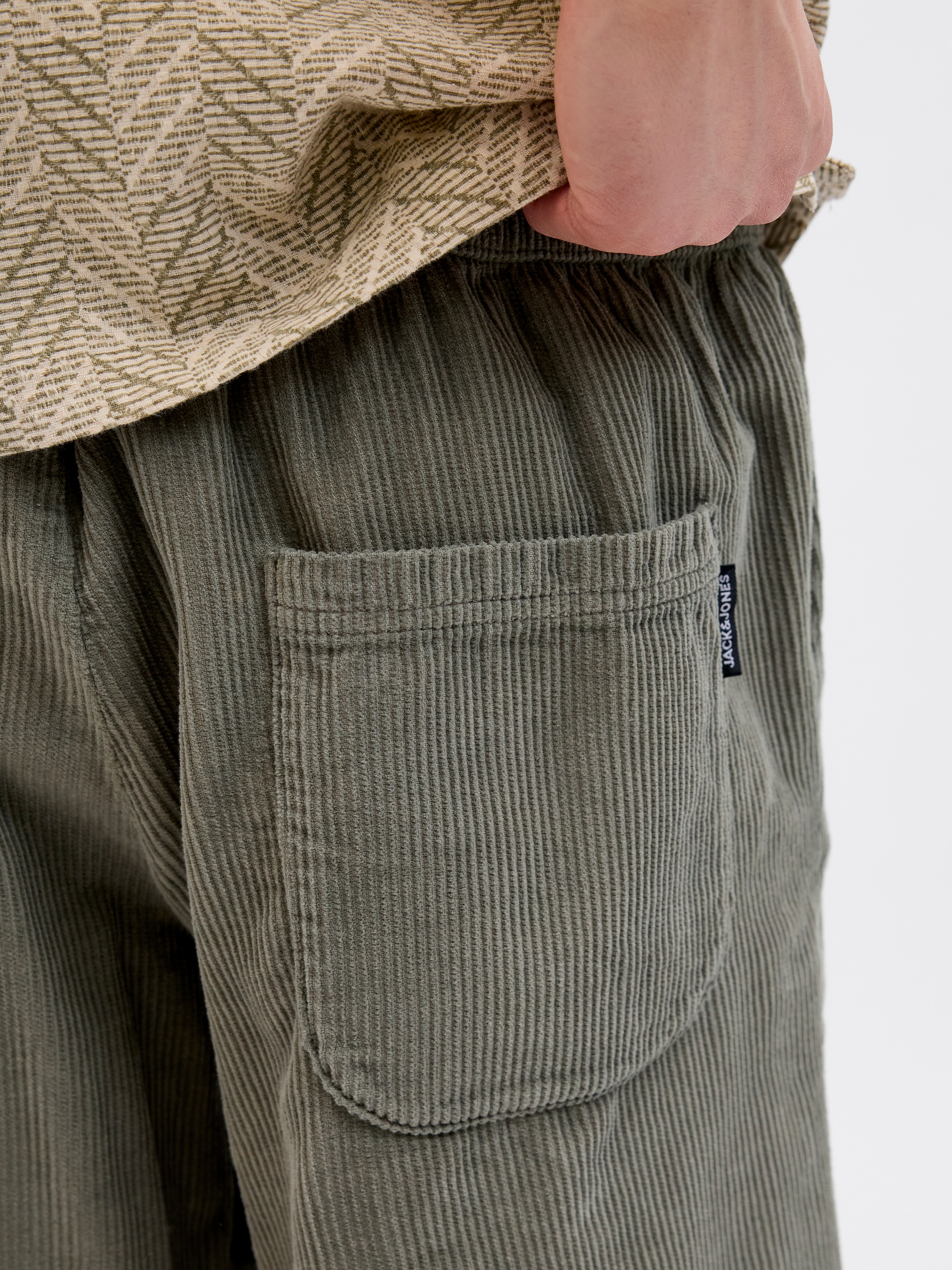 Jack & Jones Jogginghose »JPSTBILL CORDUROY JOGGER SHORTS SRT SN«