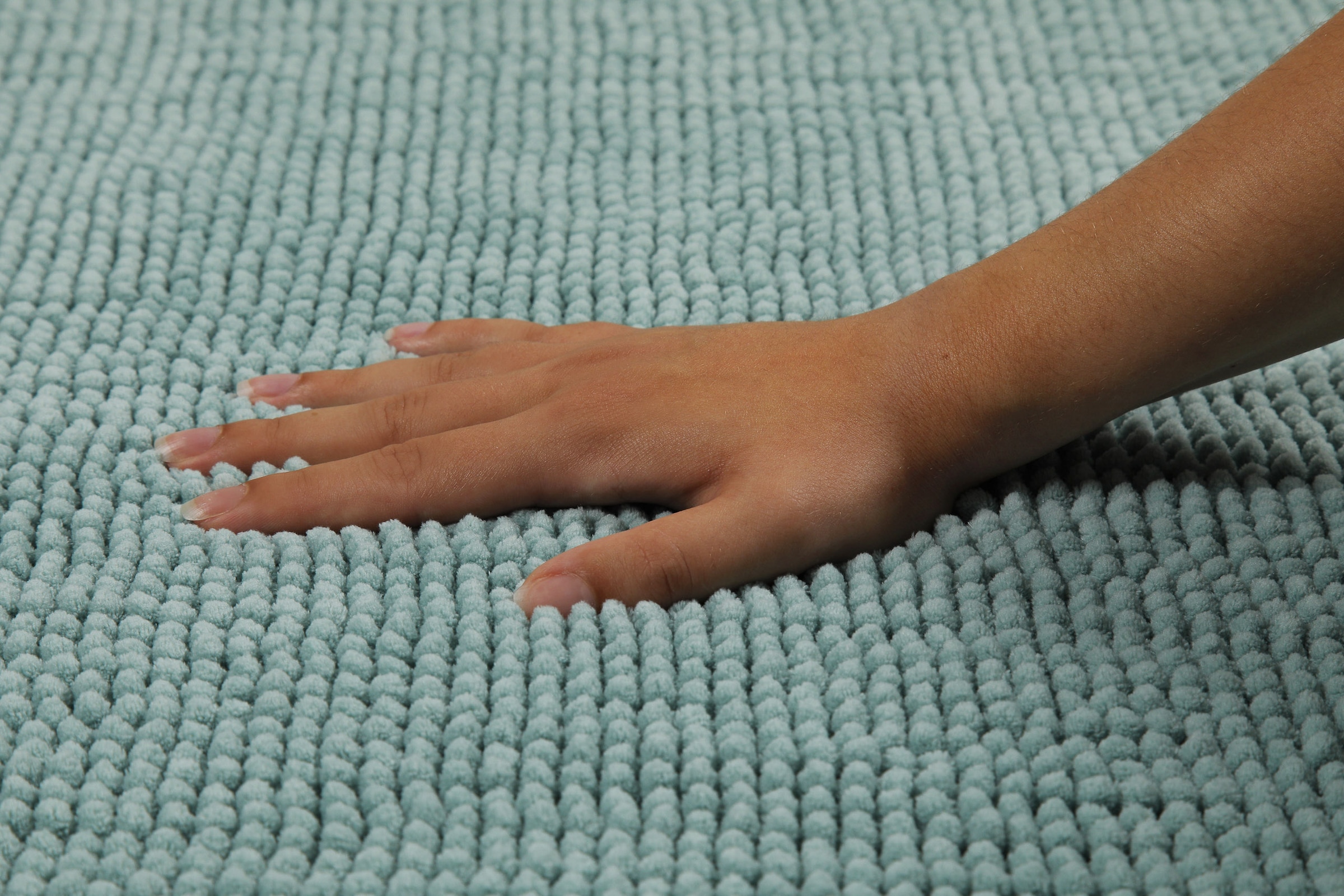 OTTO home Badematte »Kaelan , weicher Chenille« Höhe 14 mm rutschhemmend beschichtet fußbodenheizungsgeeignet Badvorleger, Badteppich weiches Chenille, pastellfarben, Badezimmer