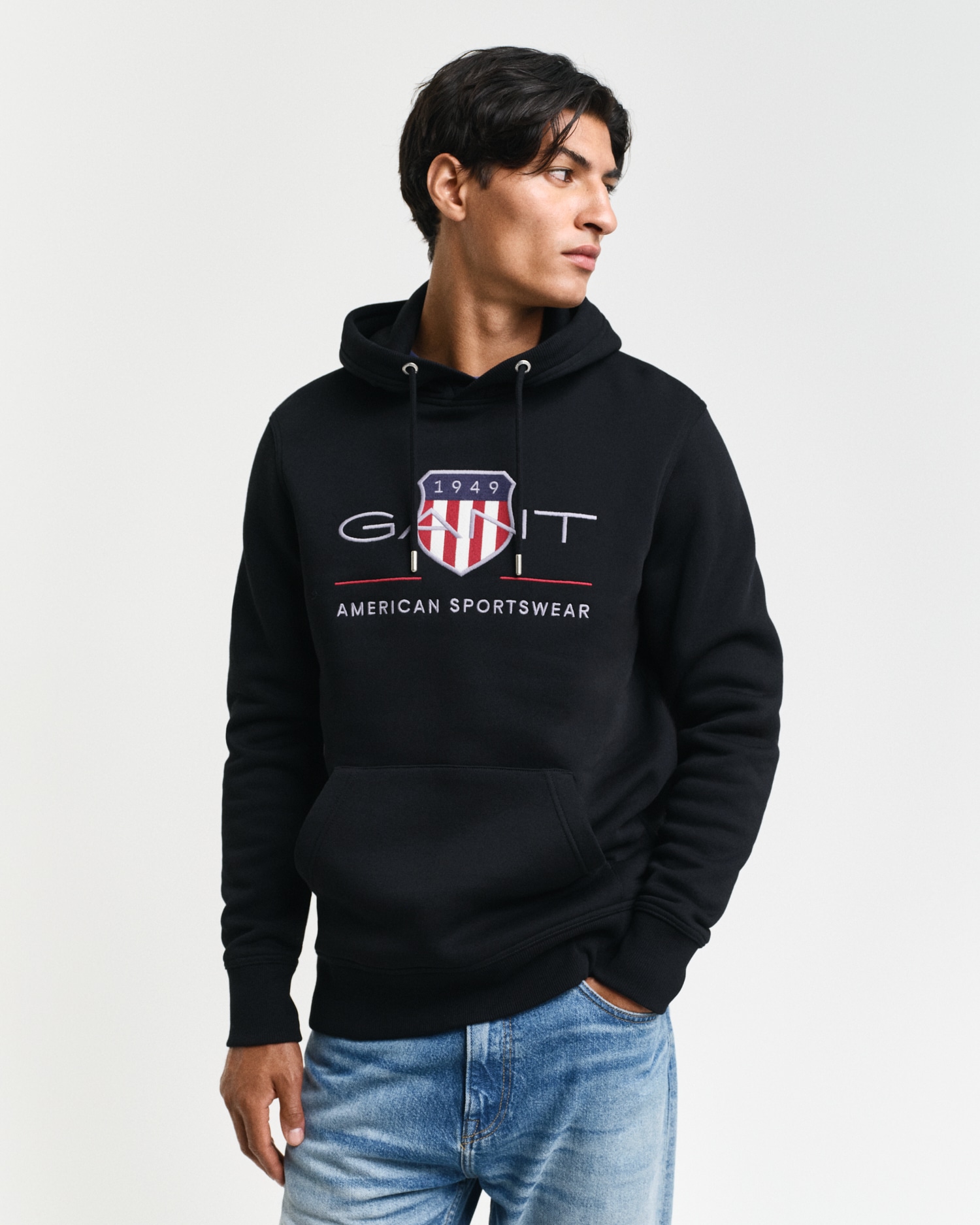 Gant Hoodie »REG ARCHIVE SHIELD HOODIE«, mit modischer Logostickerei auf der Brust
