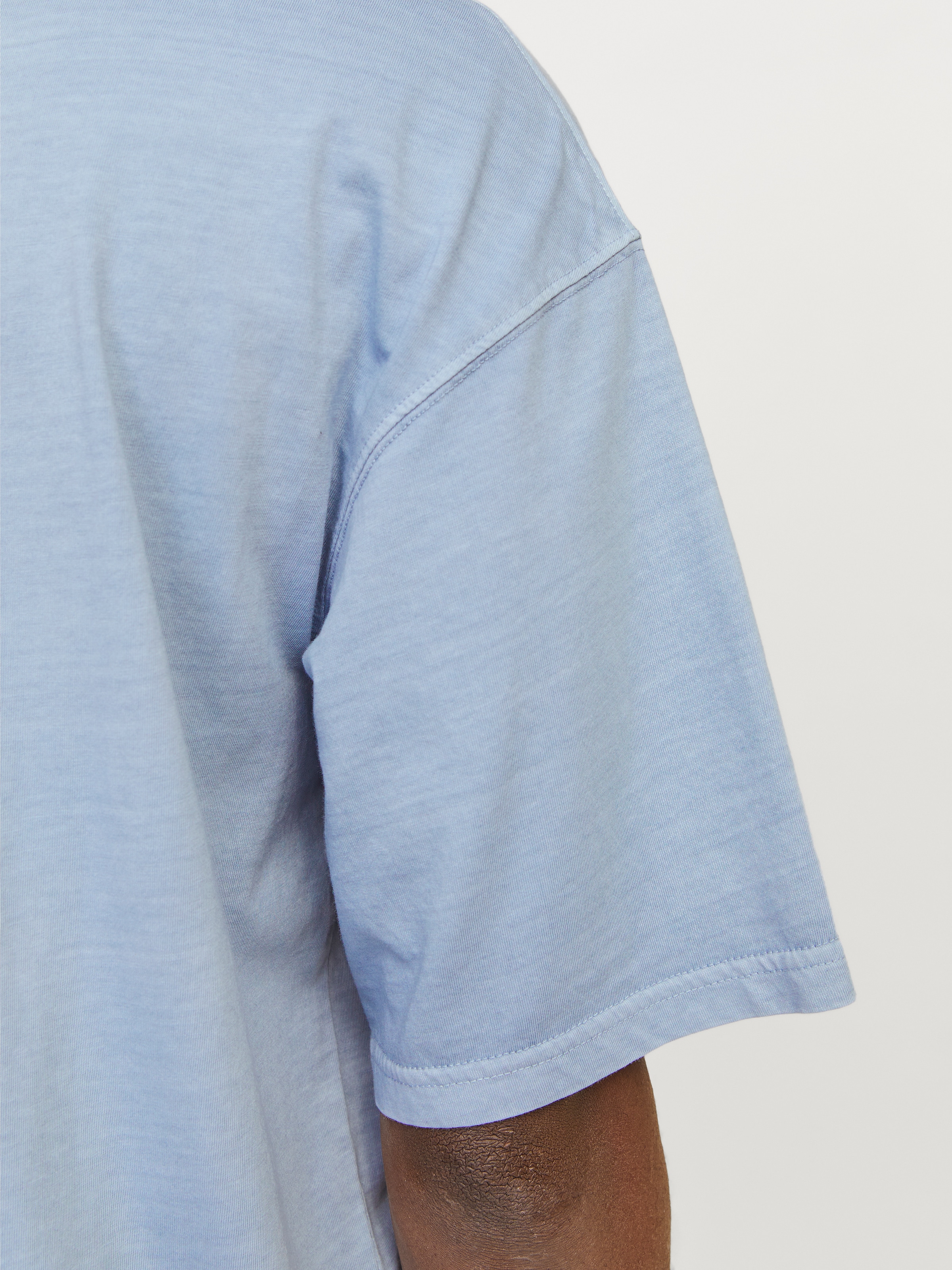 Jack & Jones Rundhalsshirt »JJECHARGE FADED TEE O-NECK NOOS«, mit Rundhalsausschnitt