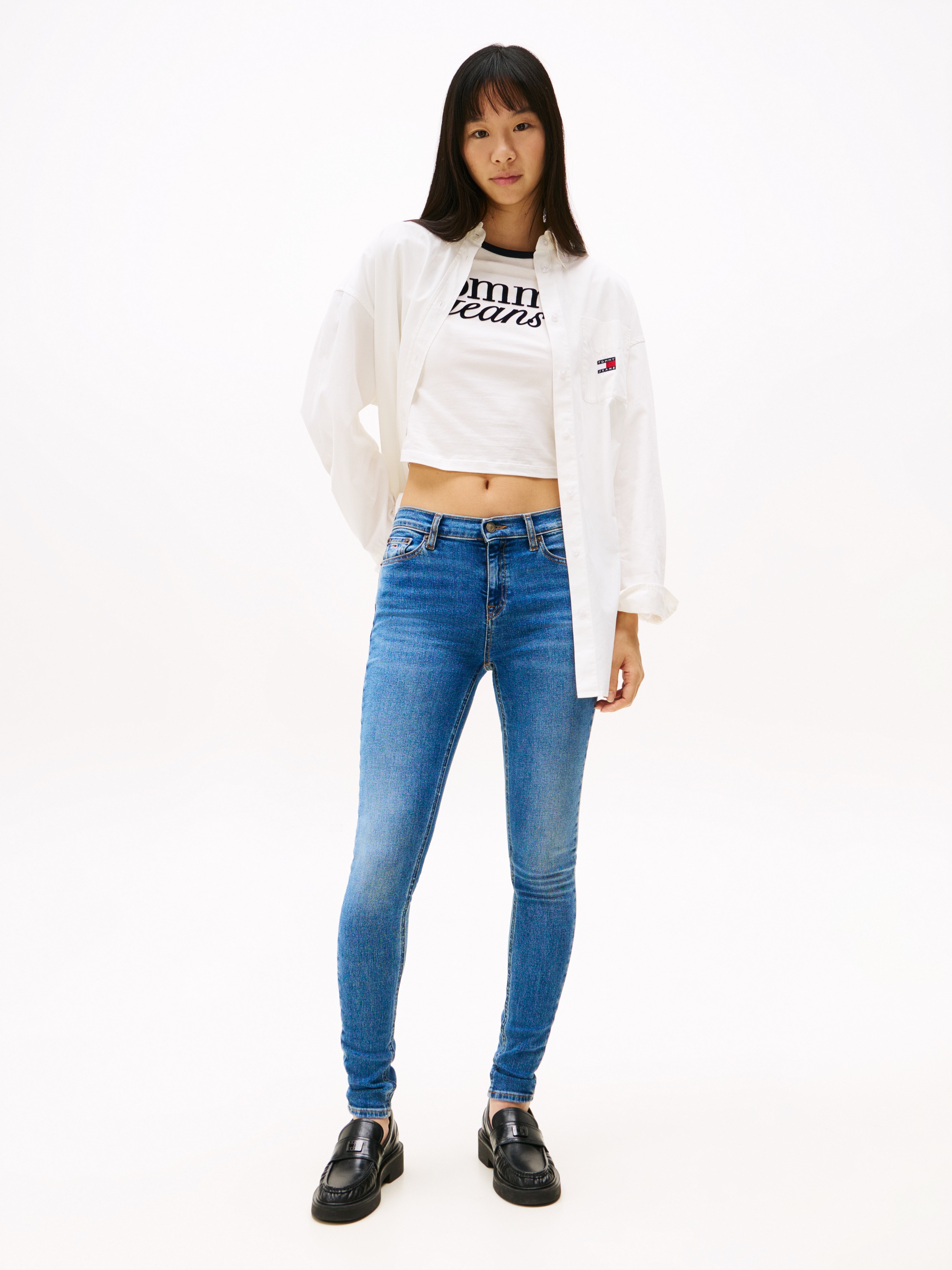 Tommy Jeans Skinny-fit-Jeans »NORA MR SKNY«, mit Waschung, mit Logo-Badge