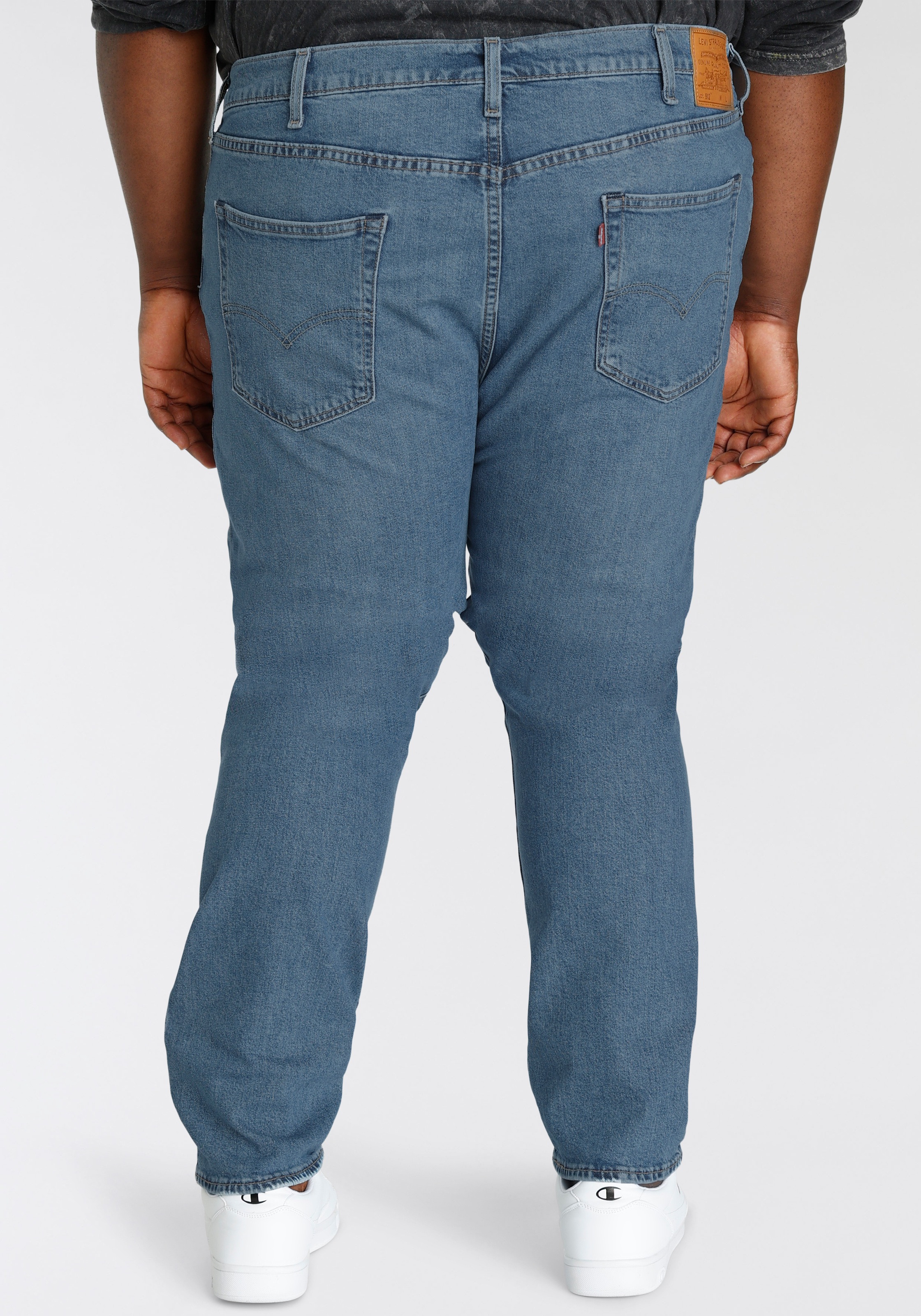 Levi's® Plus Tapered-fit-Jeans »512«, in authentischer Waschung