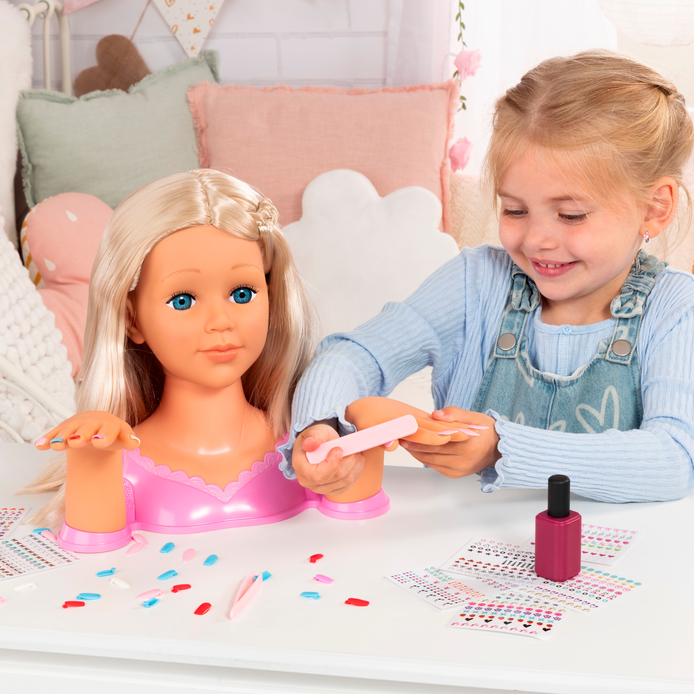 Bayer Frisier- & Schminkkopf »Charlene Magic Nails«