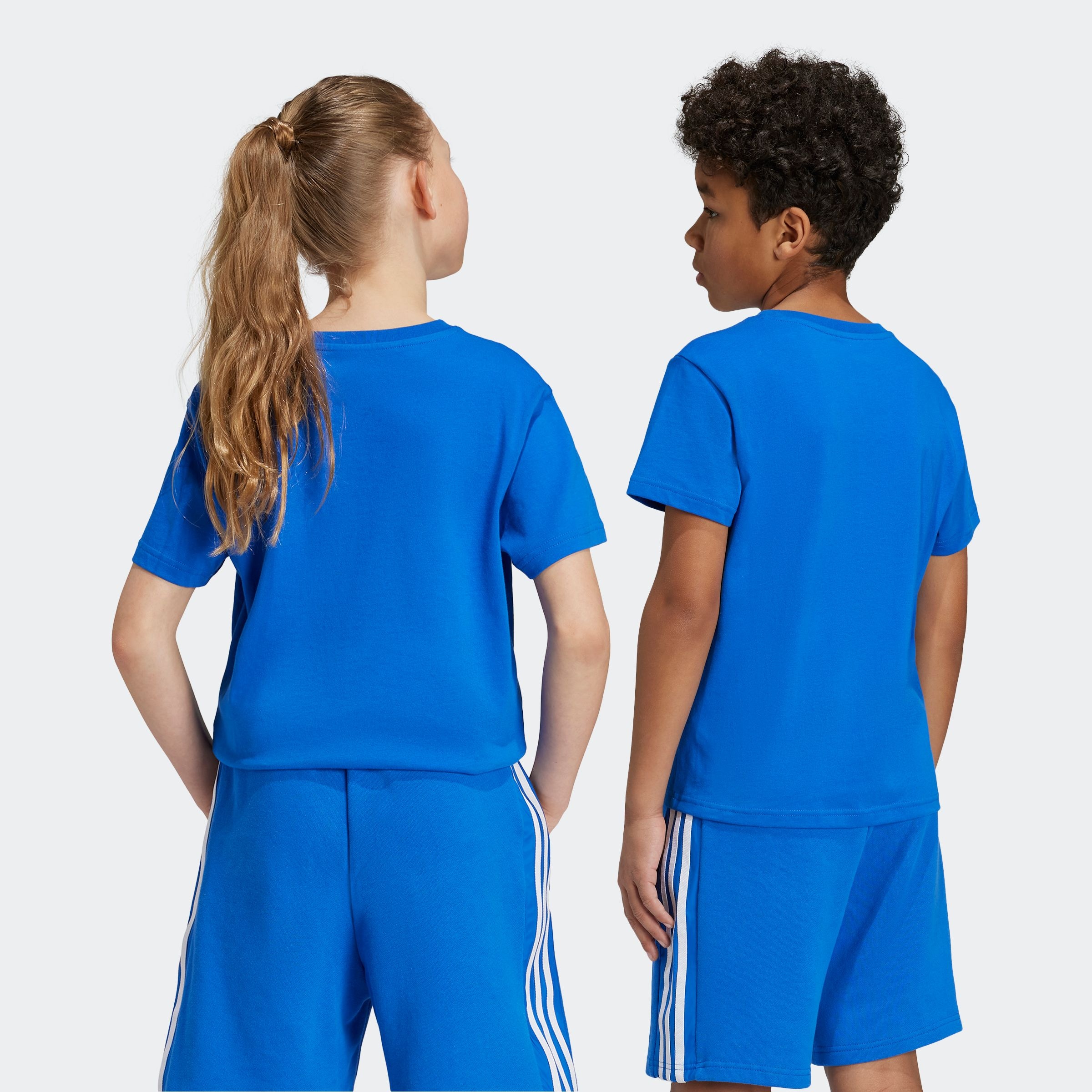 adidas Originals T-Shirt »ADICOLOR TREFOIL KIDS« für Kinder und Teens, sportlicher Stil, ohne Verschluss