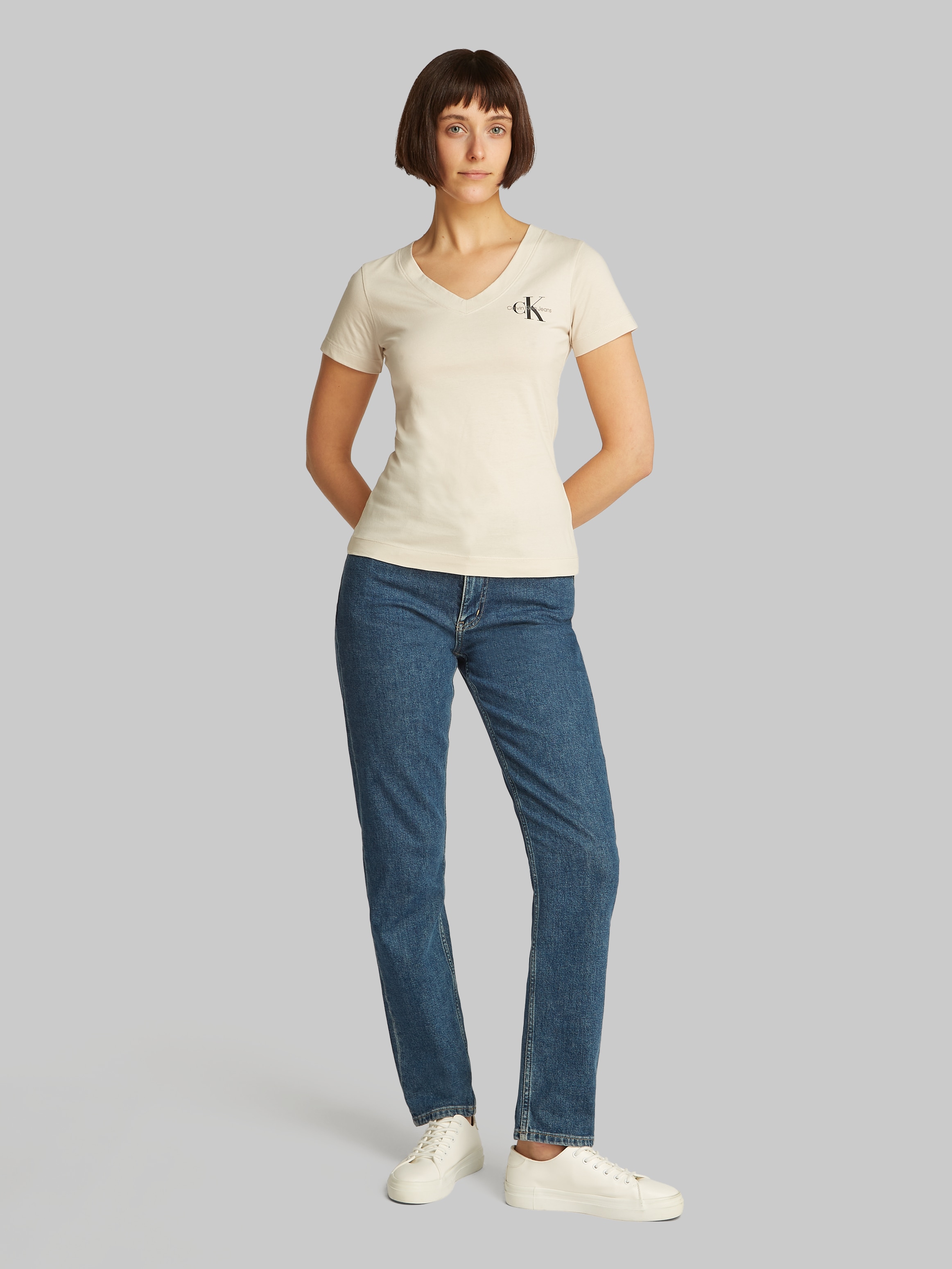 Calvin Klein Jeans T-Shirt »2-PACK MONOLOGO V-NECK TEE«, mit Logomarkenlabel