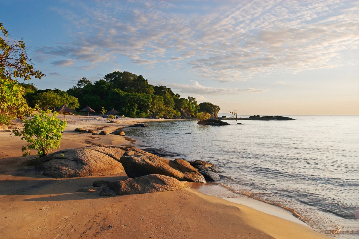 Papermoon, Fototapete »Strand«, bunt, Vlies, B/L: 2 m x 1,49 m - Bahnen: 4 Stk., bunt