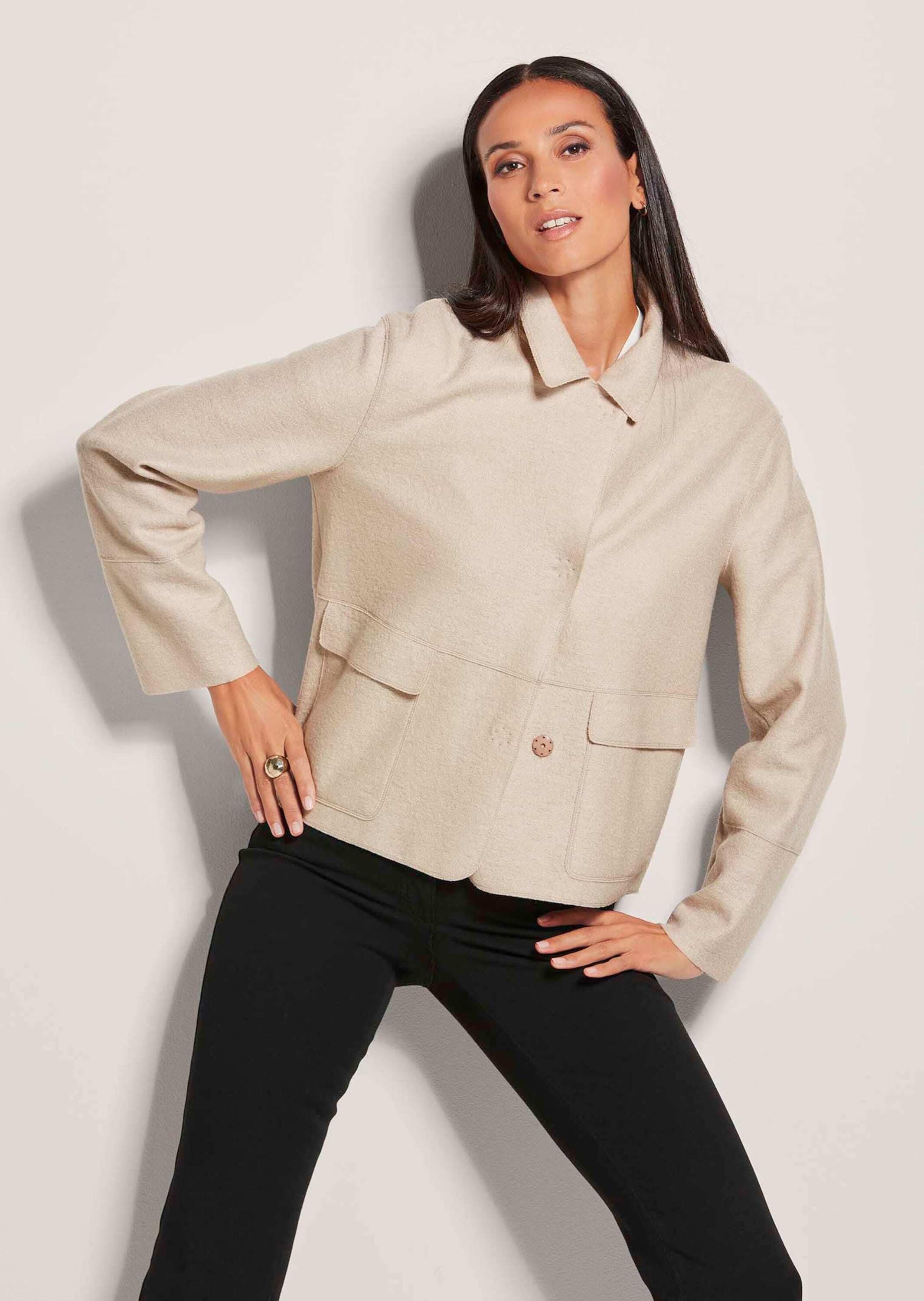 MADELEINE Kurzblazer »Kurzblazer Wollblazer mit Klappkragen und Pattentaschen«