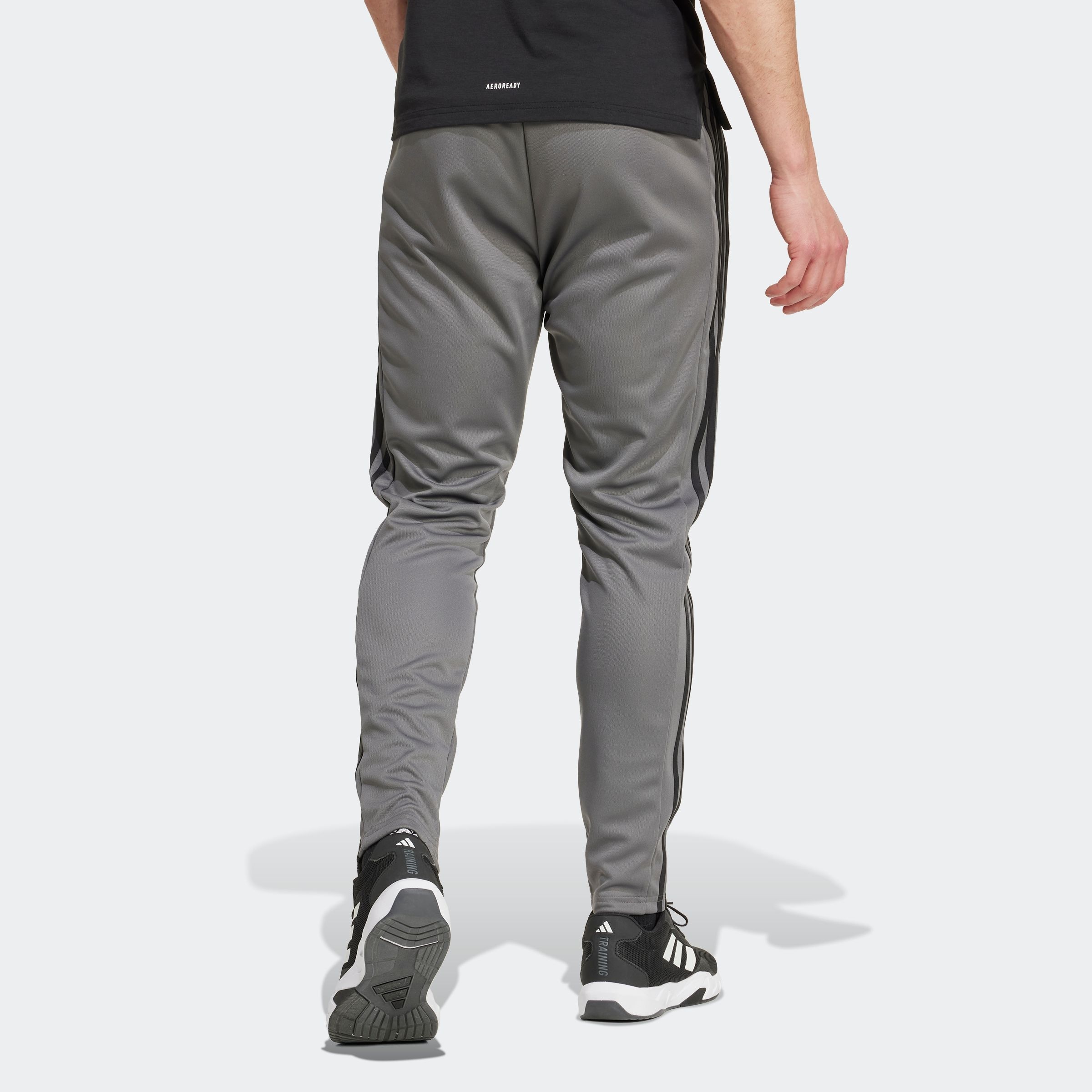 adidas Performance Sporthose »TRAIN ESSENTIALS 3STREIFEN«, (1 tlg.), atmungsaktive Trainingshose