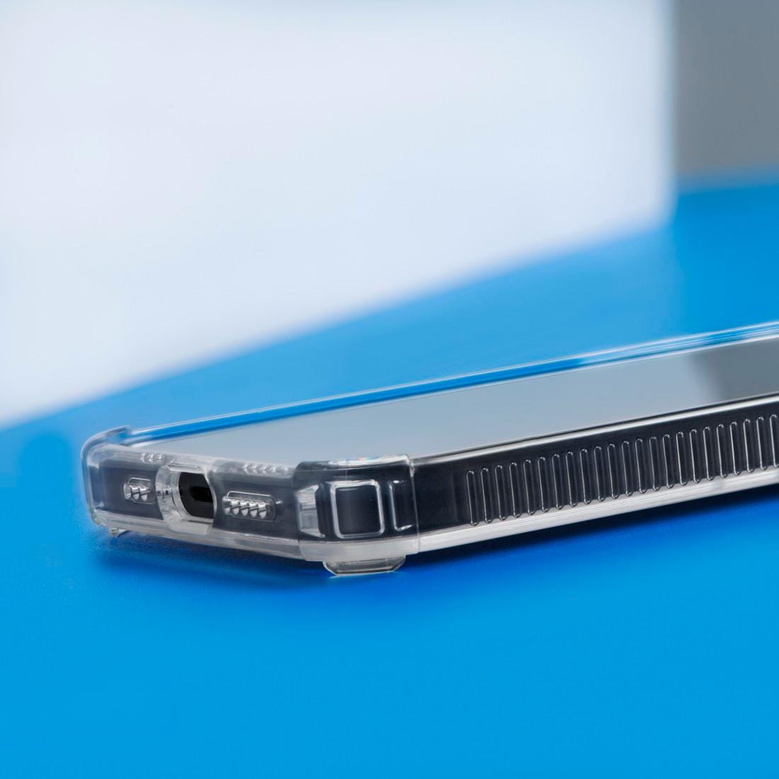 Hama Smartphone-Hülle »Handyhülle „Extreme Protect“ für iPhone 16 (für MagSafe, stoßfest)« Smartphones 15,4 cm (6,1 Zoll)