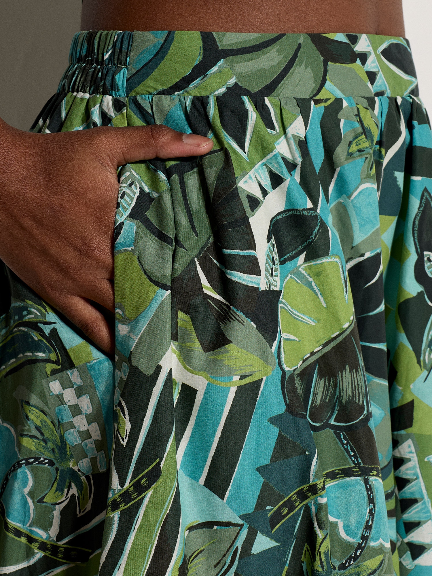 Apricot Midirock »Midirock mit tropischem Blatt-Patchwork« und elastischem Bund