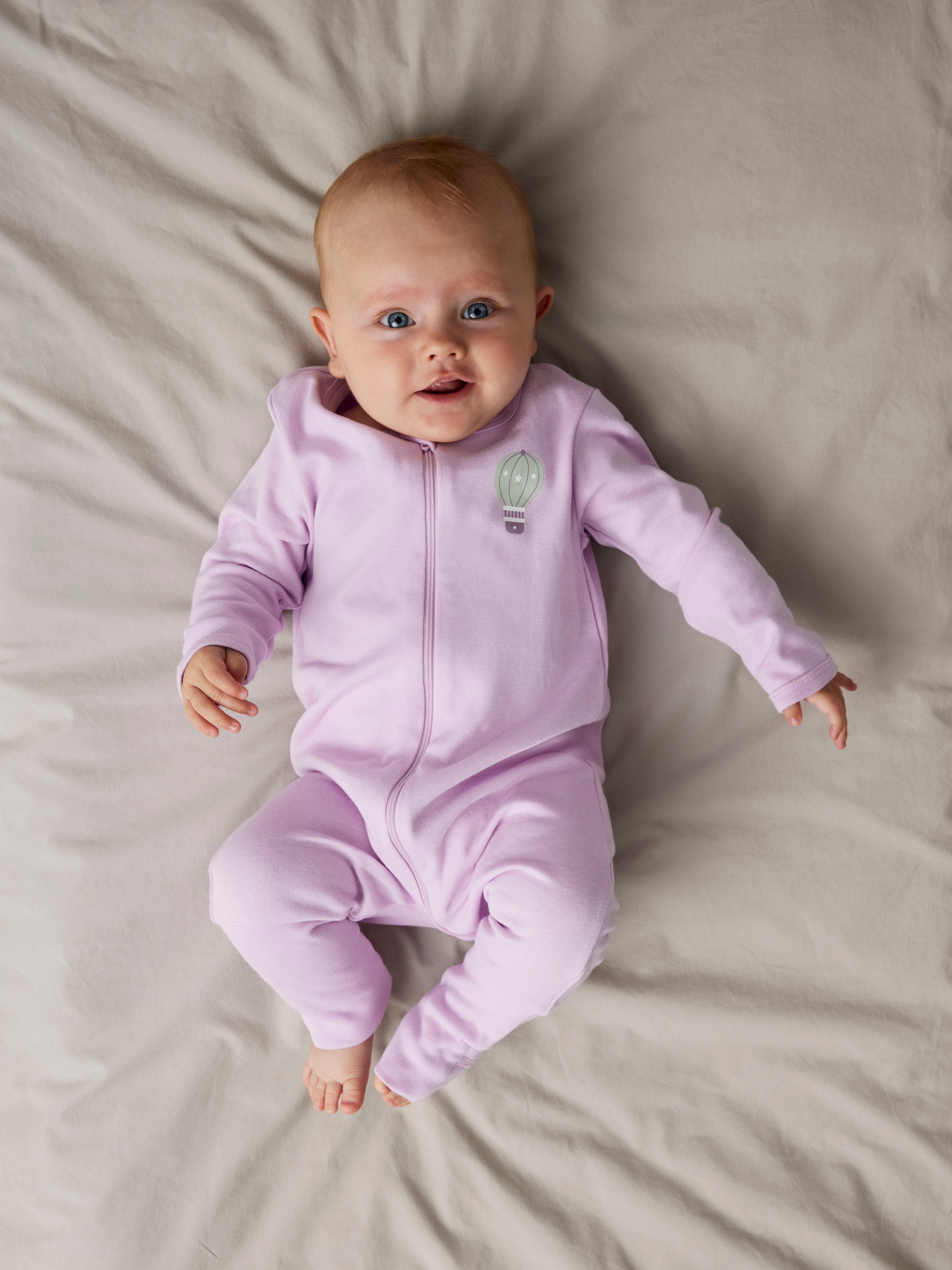 Name It Schlafanzug »NBFNIGHTSUIT 2P ZIP FF JET DOT NOOS« Packung, 2 tlg. aus Baumwolle, regular fit, mit Reißverschluss