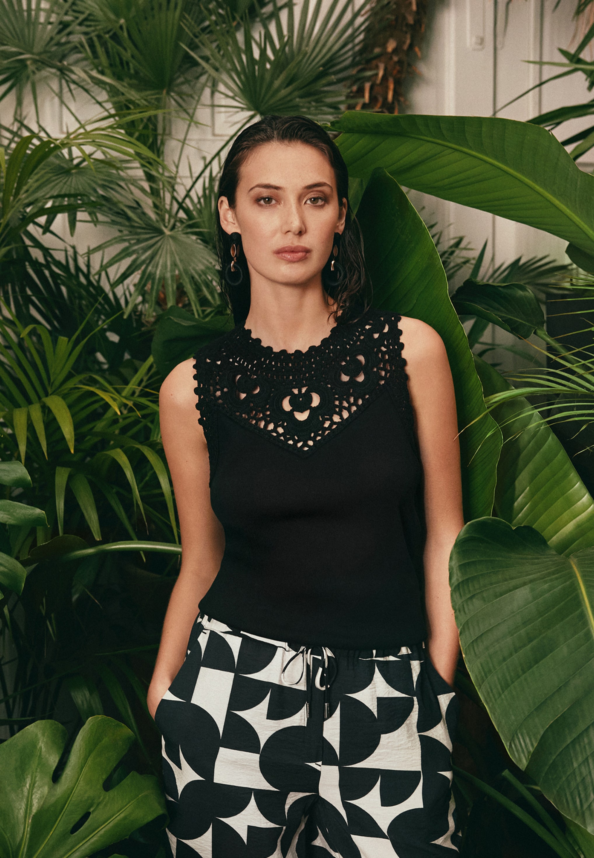 Betty&Co Stricktop »Patchwork-Shirt ohne Arm«