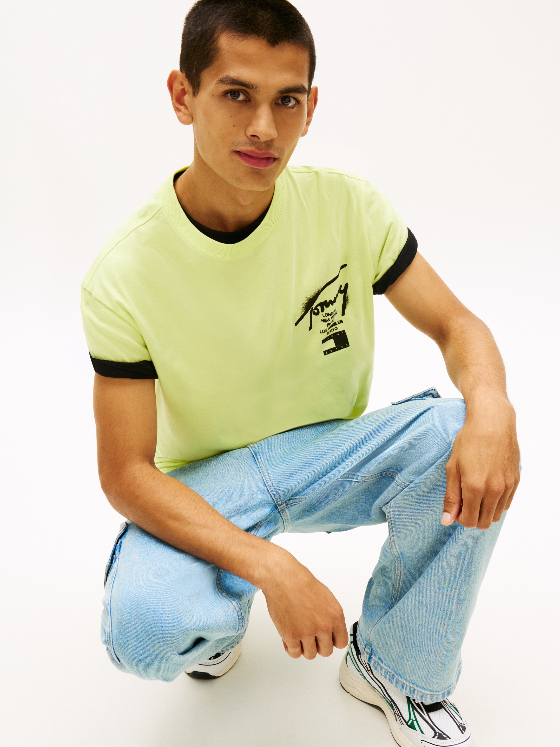 Tommy Jeans T-Shirt »TJM REGULAR CITY SIGN« Regular fit mit Markenprint