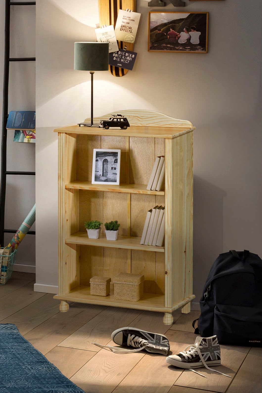 Home affaire Bücherregal, (1 St.), gefertigt aus massivem Kiefernholz