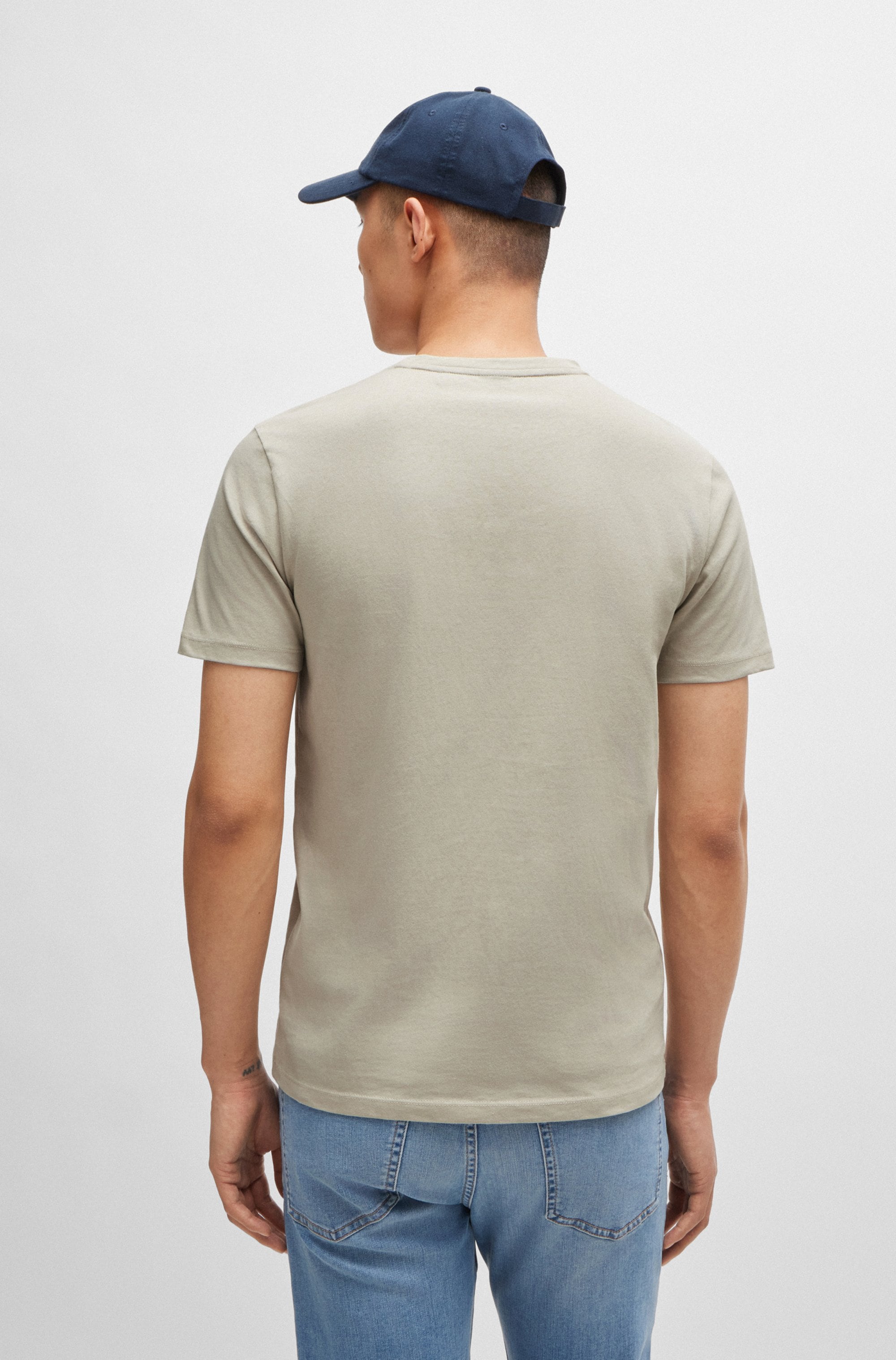 BOSS ORANGE T-Shirt »Tales« mit BOSS Stickerei auf der Brust