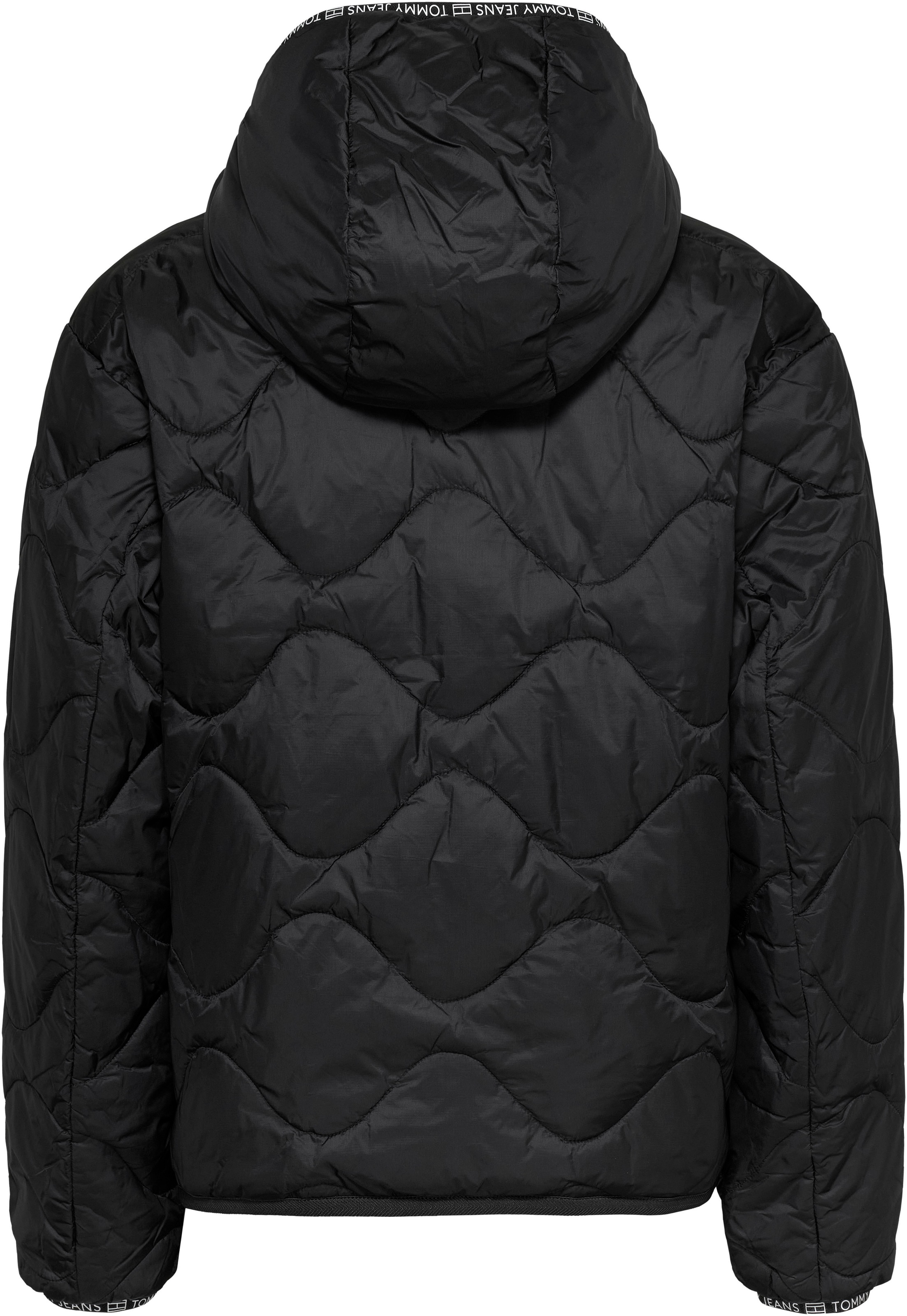 Tommy Jeans Curve Steppjacke »TJW QUILTED TAPE HOOD PUFFER EXT«, mit Kapuze, mit Logostickerei