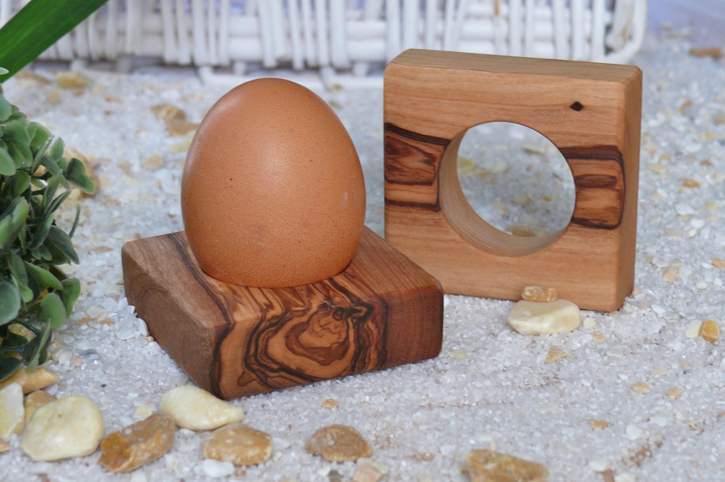 Olivenholz-erleben Eierbecher, (Set, 12 tlg., 6 Eierbecher, 6 Eierlöffel),  Olivenholz, Handarbeit auf Rechnung kaufen | Eierbecher