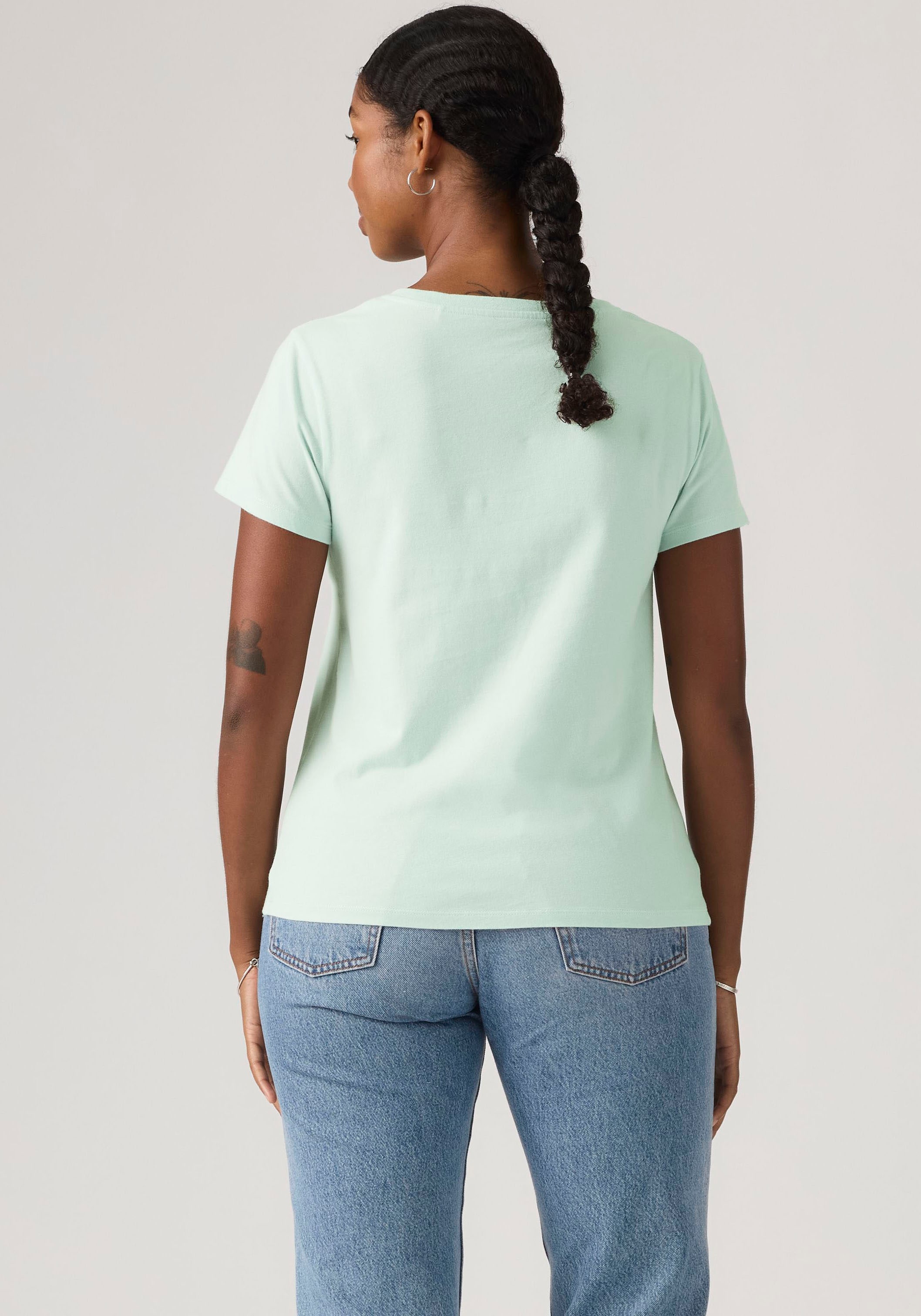 Levi's® V-Shirt »Perfect Tee« mit kleinem Batwing- Logo