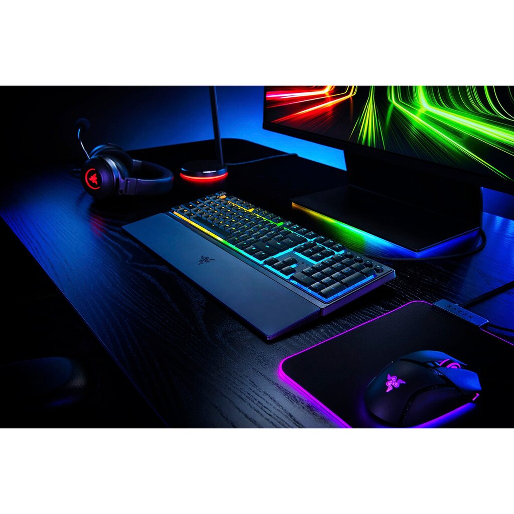 RAZER Gaming-Tastatur »Ornata V3«, (UV-Schutzbeschichtung-USB-Hub-Handgelenkauflage-ergonomische Form-Multimedia-Tasten-Ziffernblock)