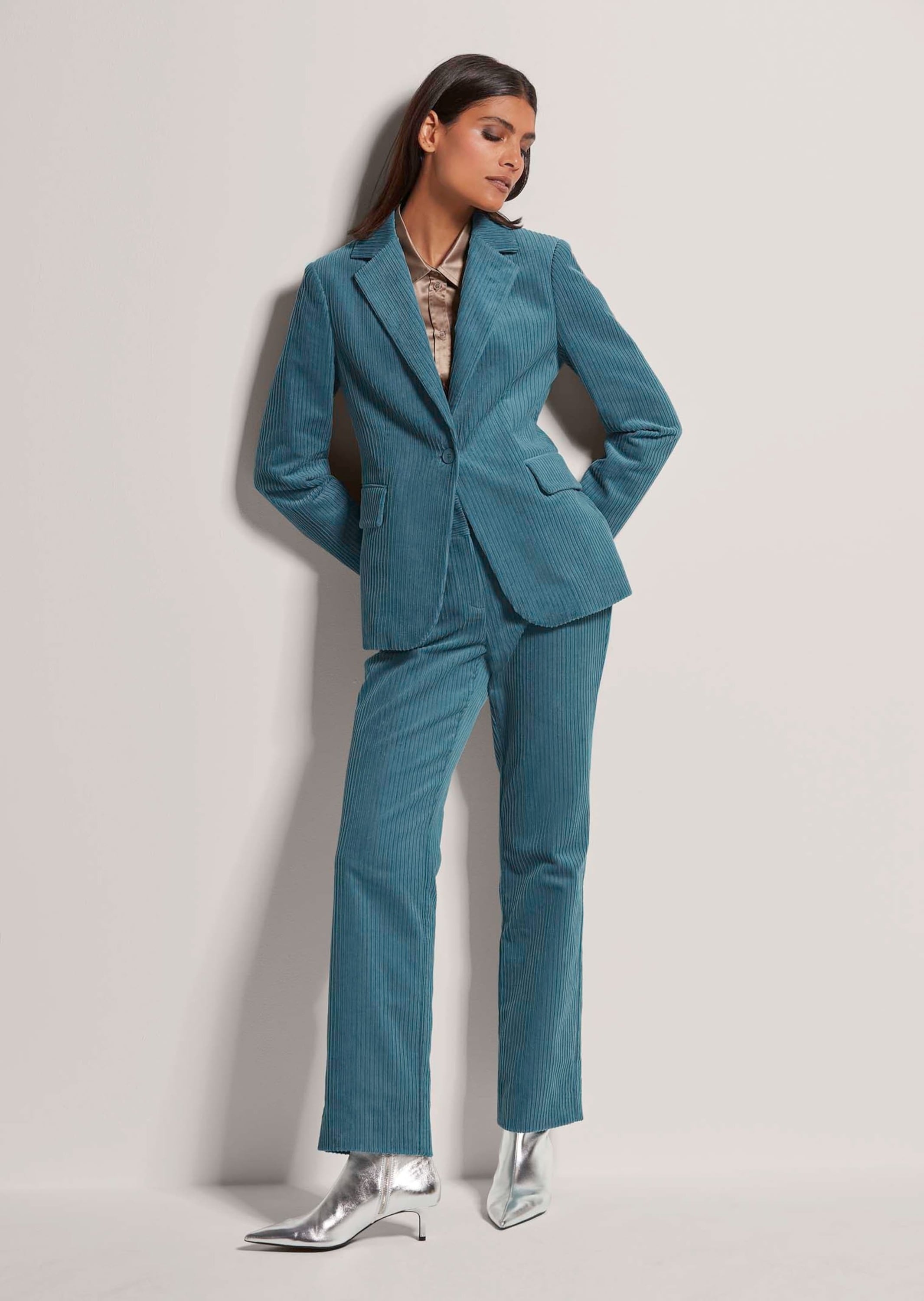 MADELEINE Jerseyblazer »Cordblazer Klassischer Cordblazer mit Reverskragen«