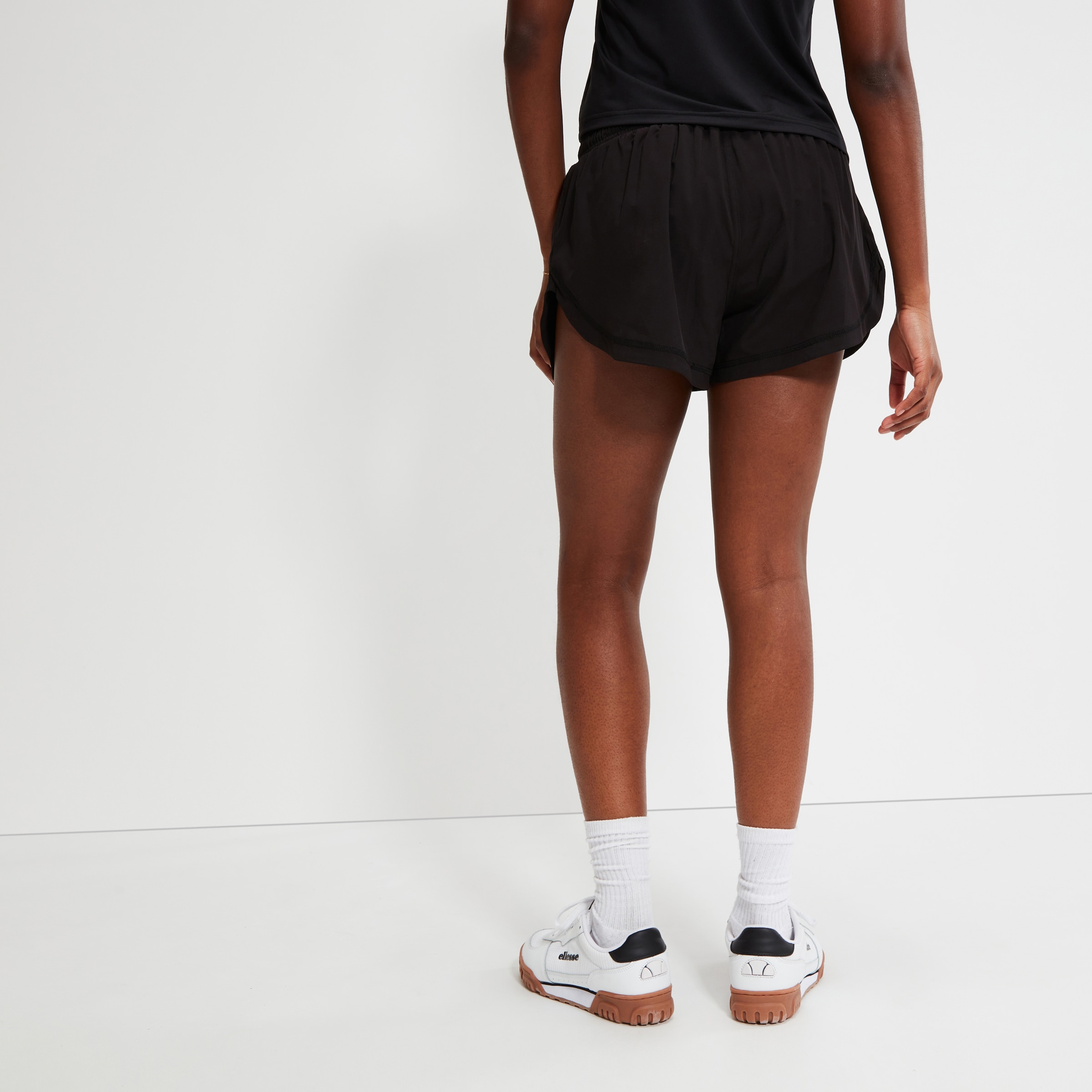 Ellesse Shorts »D SHORTS«, mit elastischem Bund