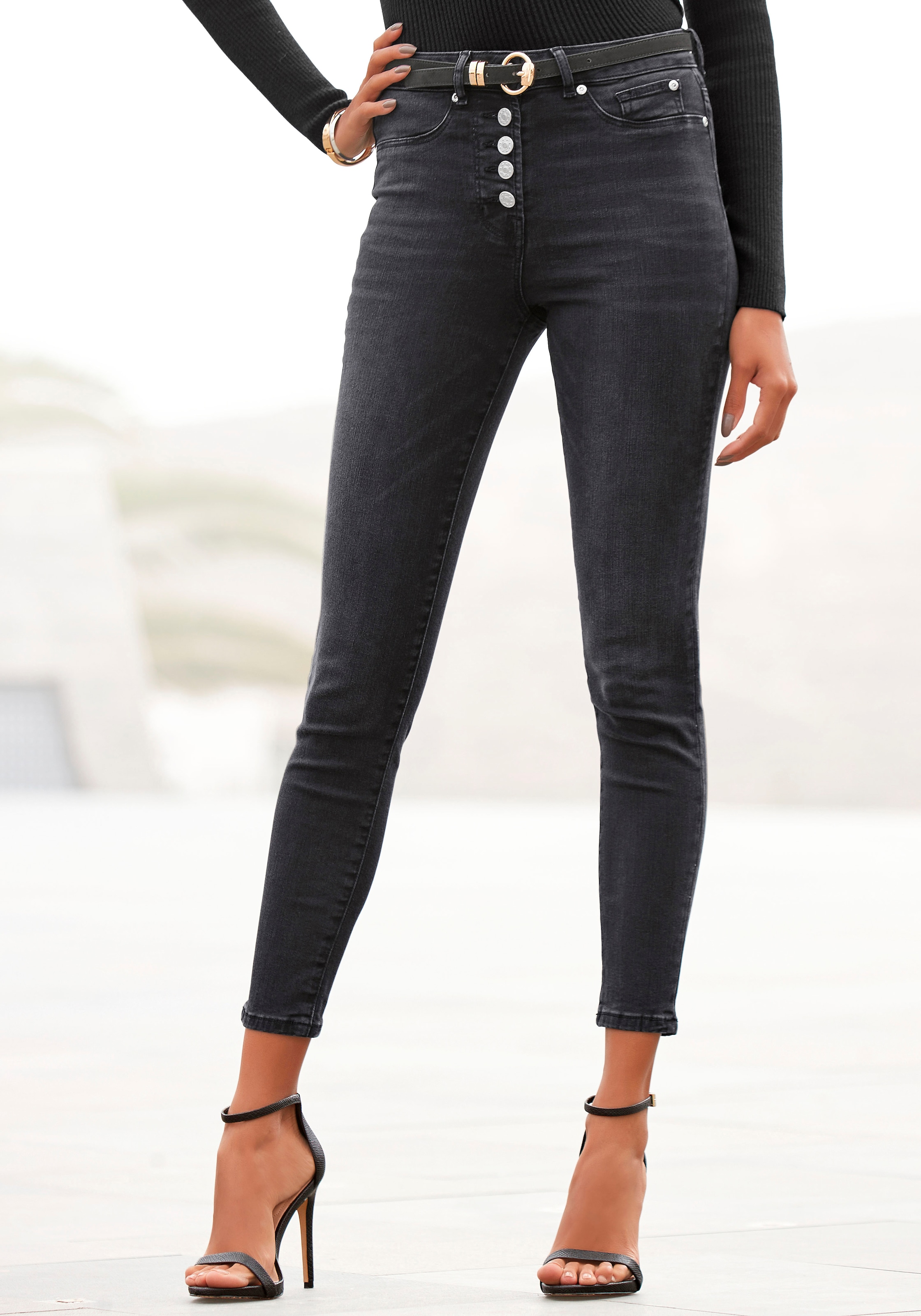 High-waist-Jeans, mit modischer Knopfleiste, schmale Skinny-Jeans, Stretch-Qualität