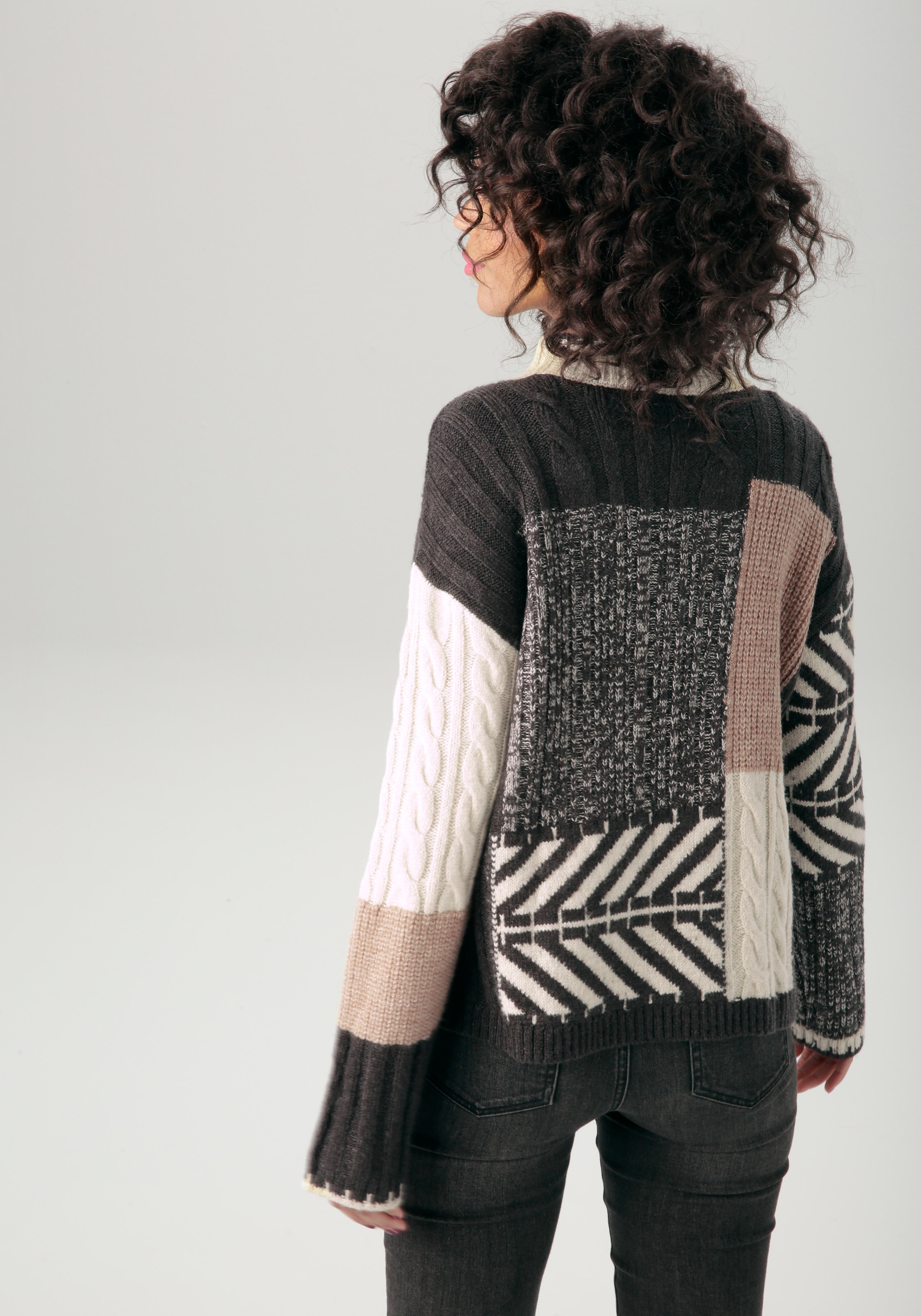Aniston CASUAL Strickpullover im farbharmonischem Patch-Dessin