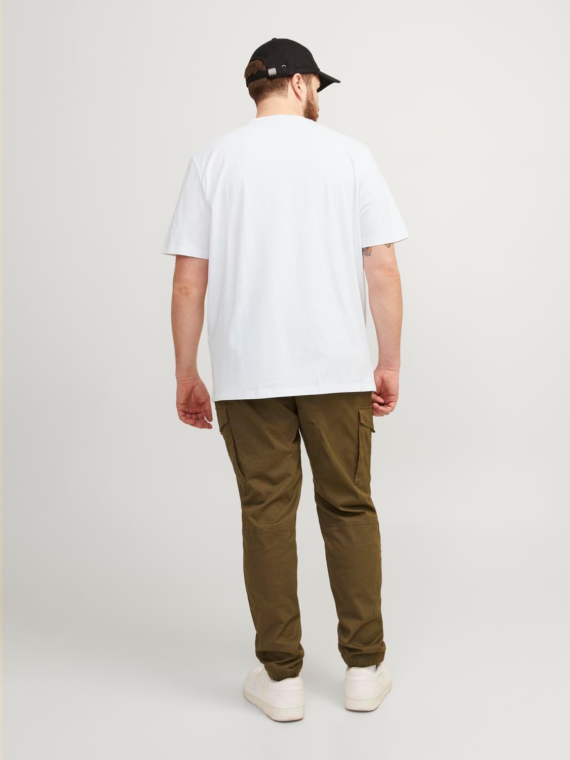 Jack & Jones PlusSize T-Shirt »JJEPAULOS TEE SS CREW NECK NOOS PLS«, mit Logo Stickerei