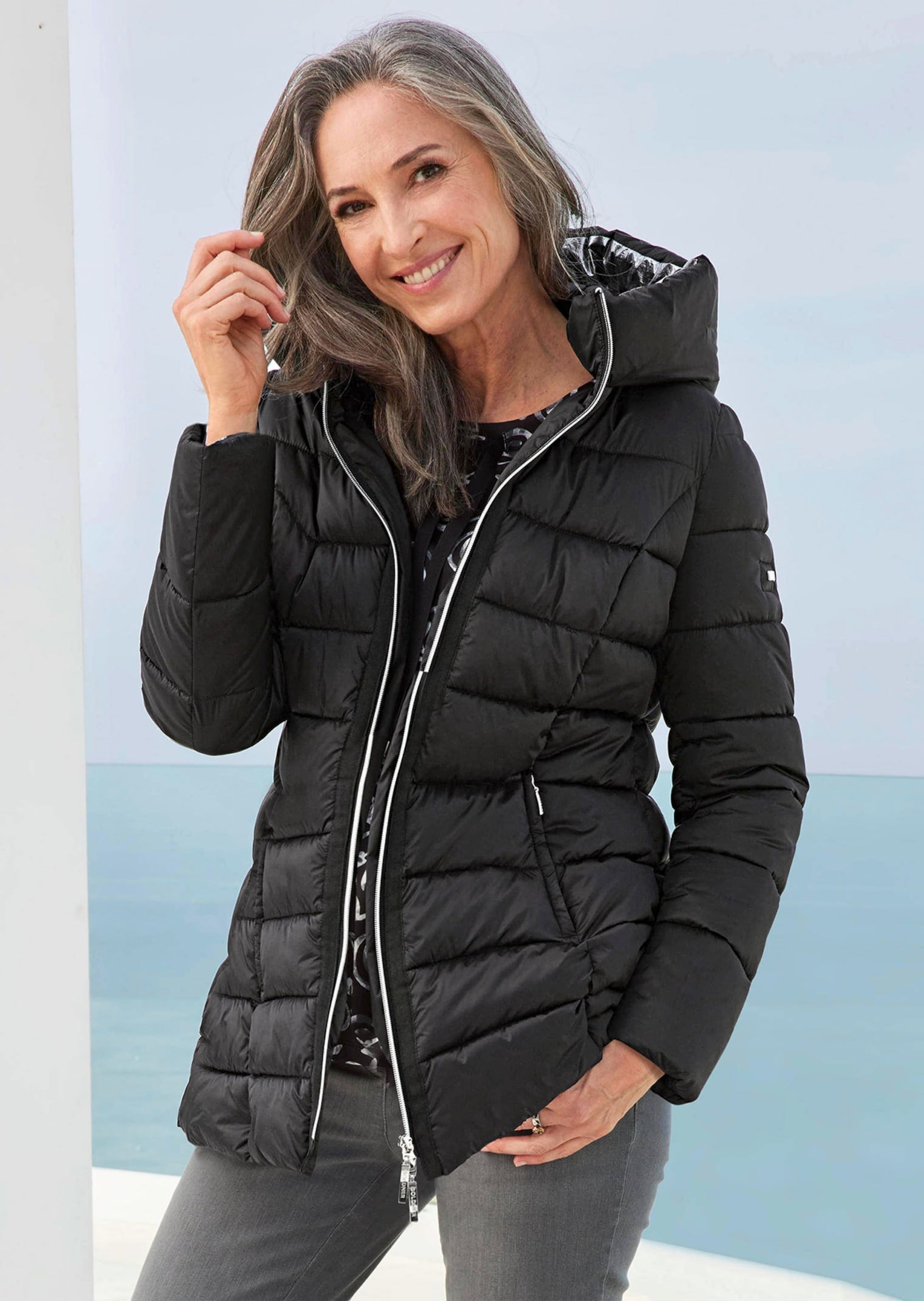 GOLDNER Steppjacke »Kurzgröße Lange Steppjacke mit Kapuze«