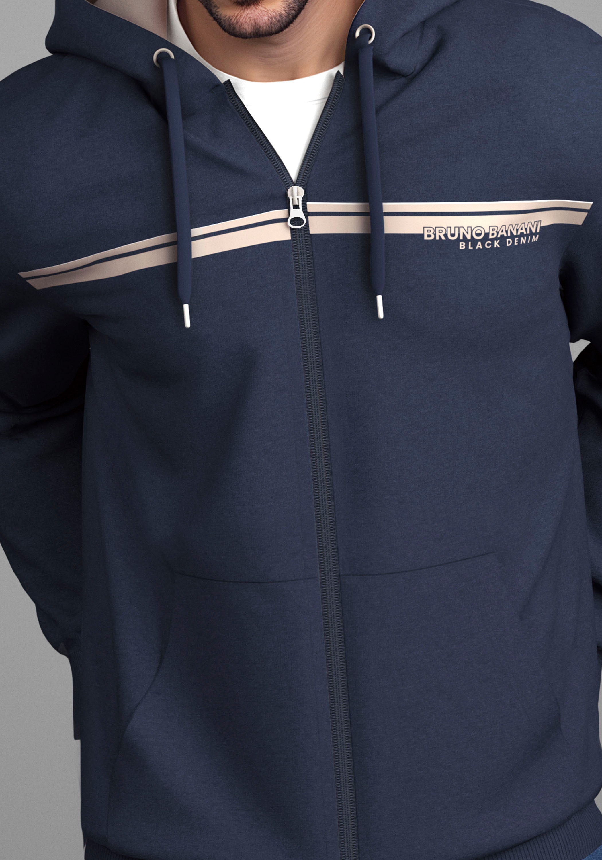 Bruno Banani Sweatjacke moderner Brustprint