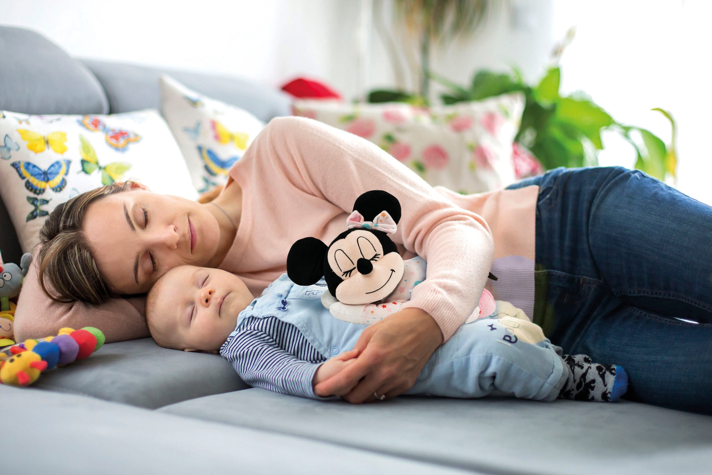 Clementoni® Plüschfigur »Disney Baby, Schlafende Baby Minnie«, mit Licht und Sound; Made in Europe