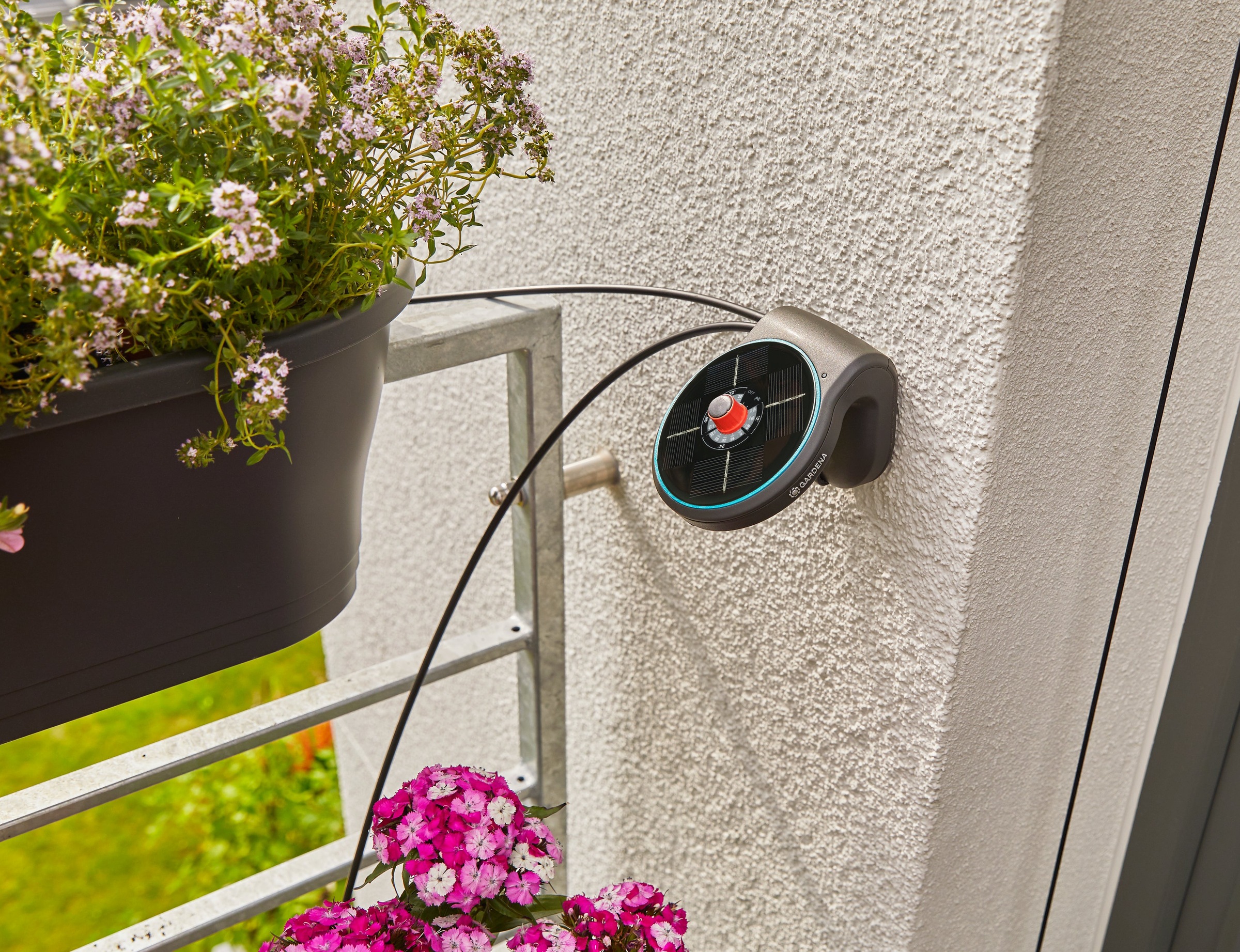 GARDENA Bewässerungssystem »Solar-Bewässerung AquaBloom Set« ()  Das solarbetriebene Bewässerungs-Set für Balkon und Terrasse