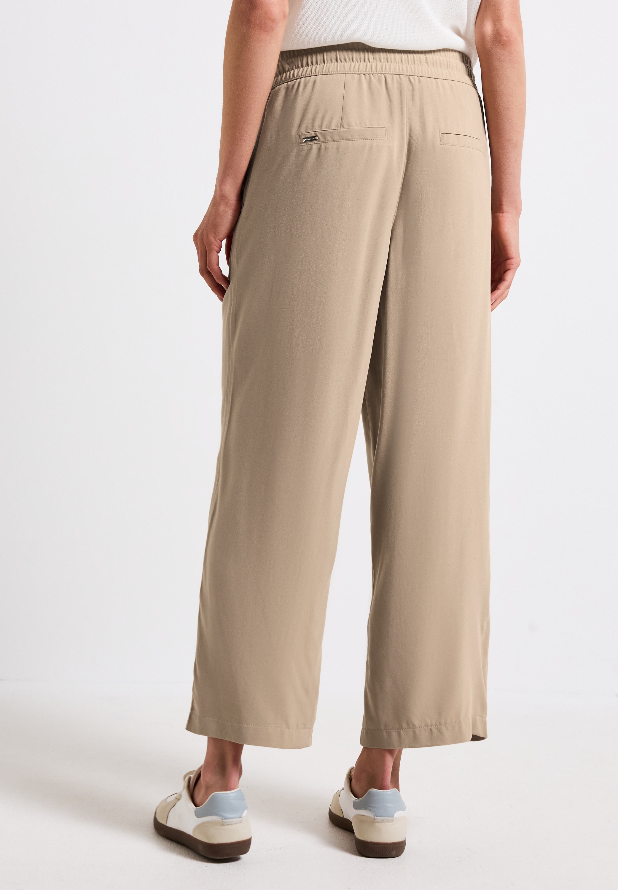 STREET ONE Stoffhose »Style Emee«, mit elastischem Bund mit Tunnelzug