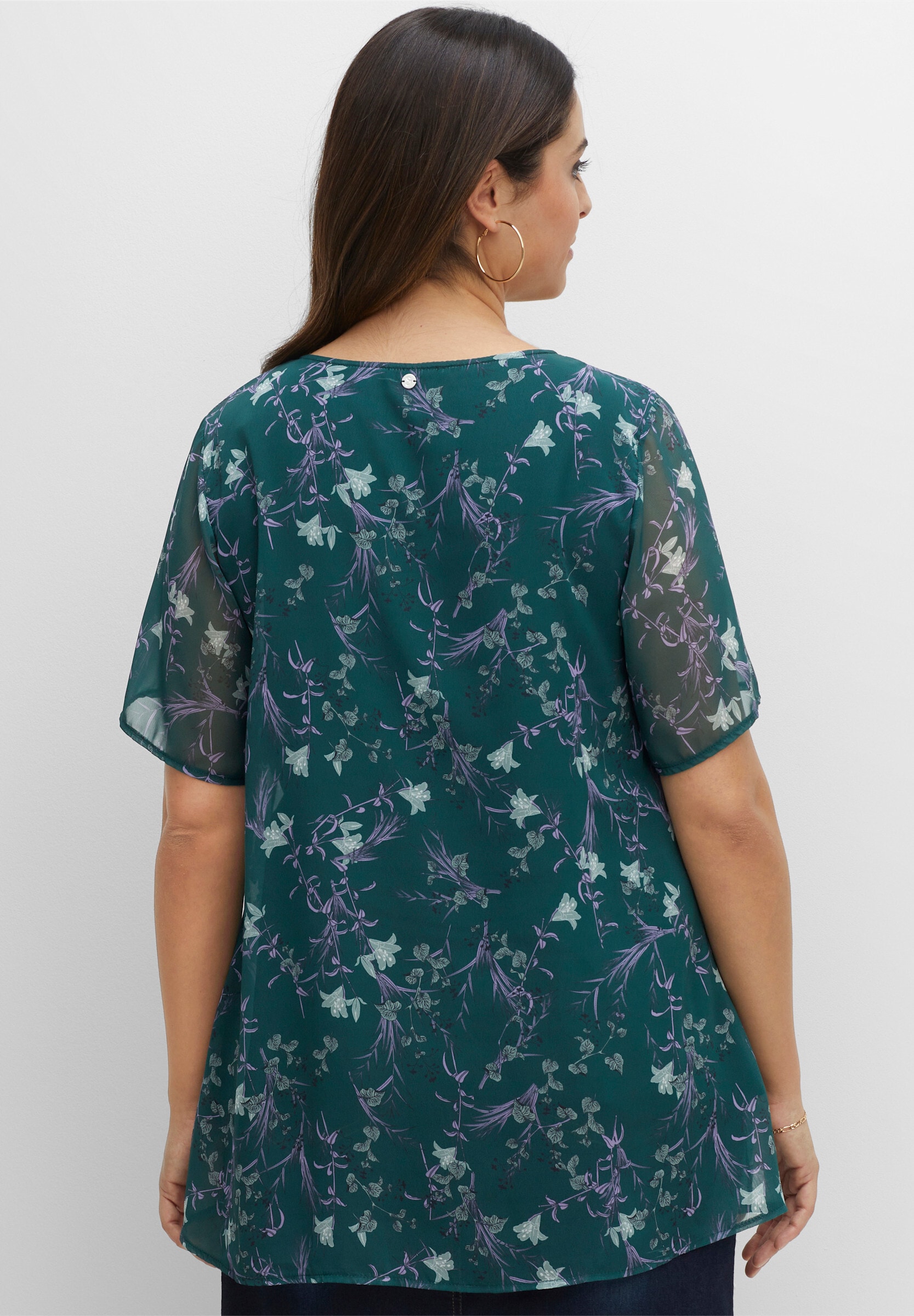 Sheego Longshirt »T-Shirt 2-in-1-Shirt aus Chiffon, mit Schlitz vorn«