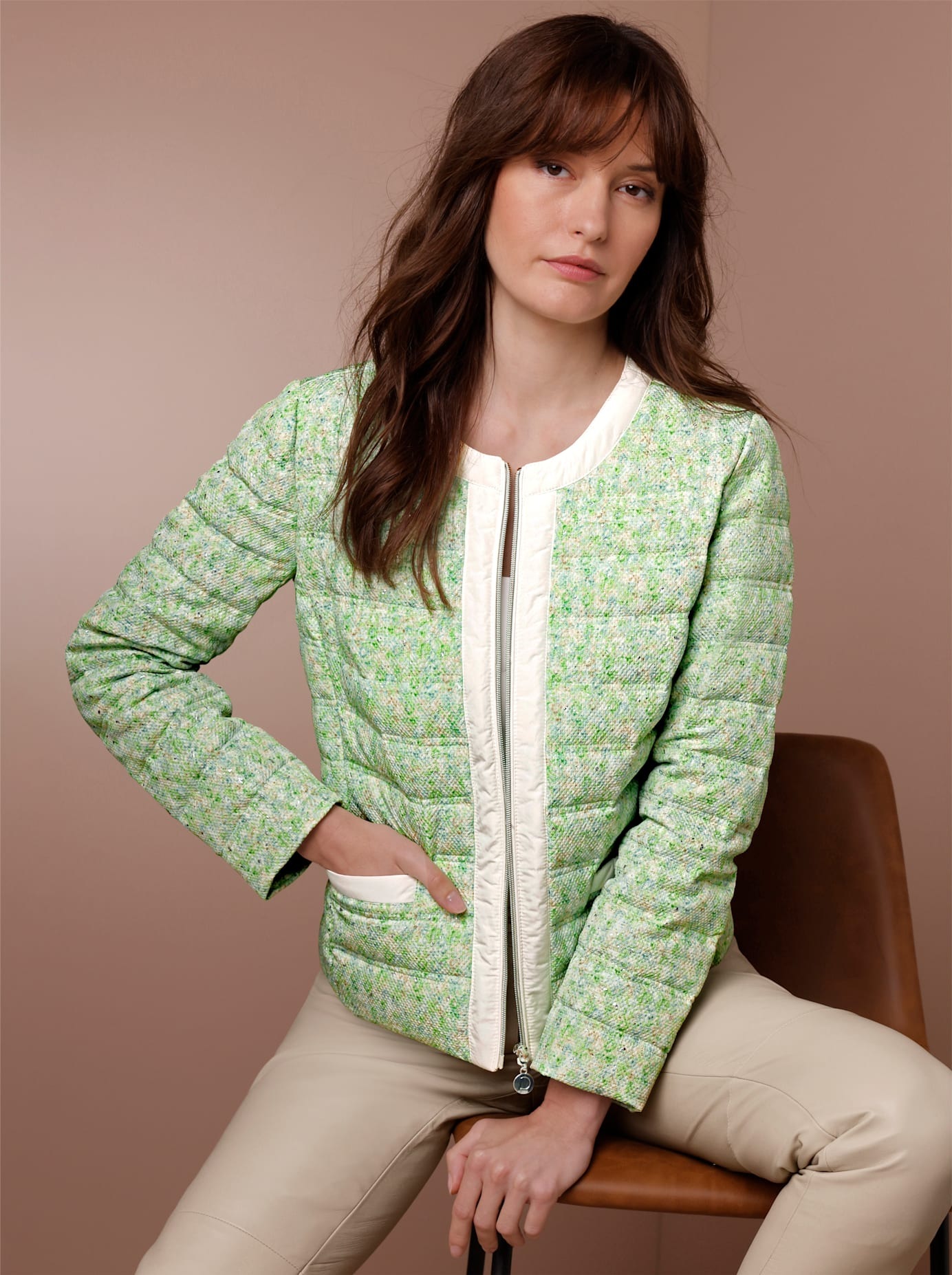 CREATION L PREMIUM, Damen, Daunenjacke ohne Kapuze, reseda-ecru-bedruckt, 40, reseda-ecru-bedruckt, mit silberfarbenem Foliendruck