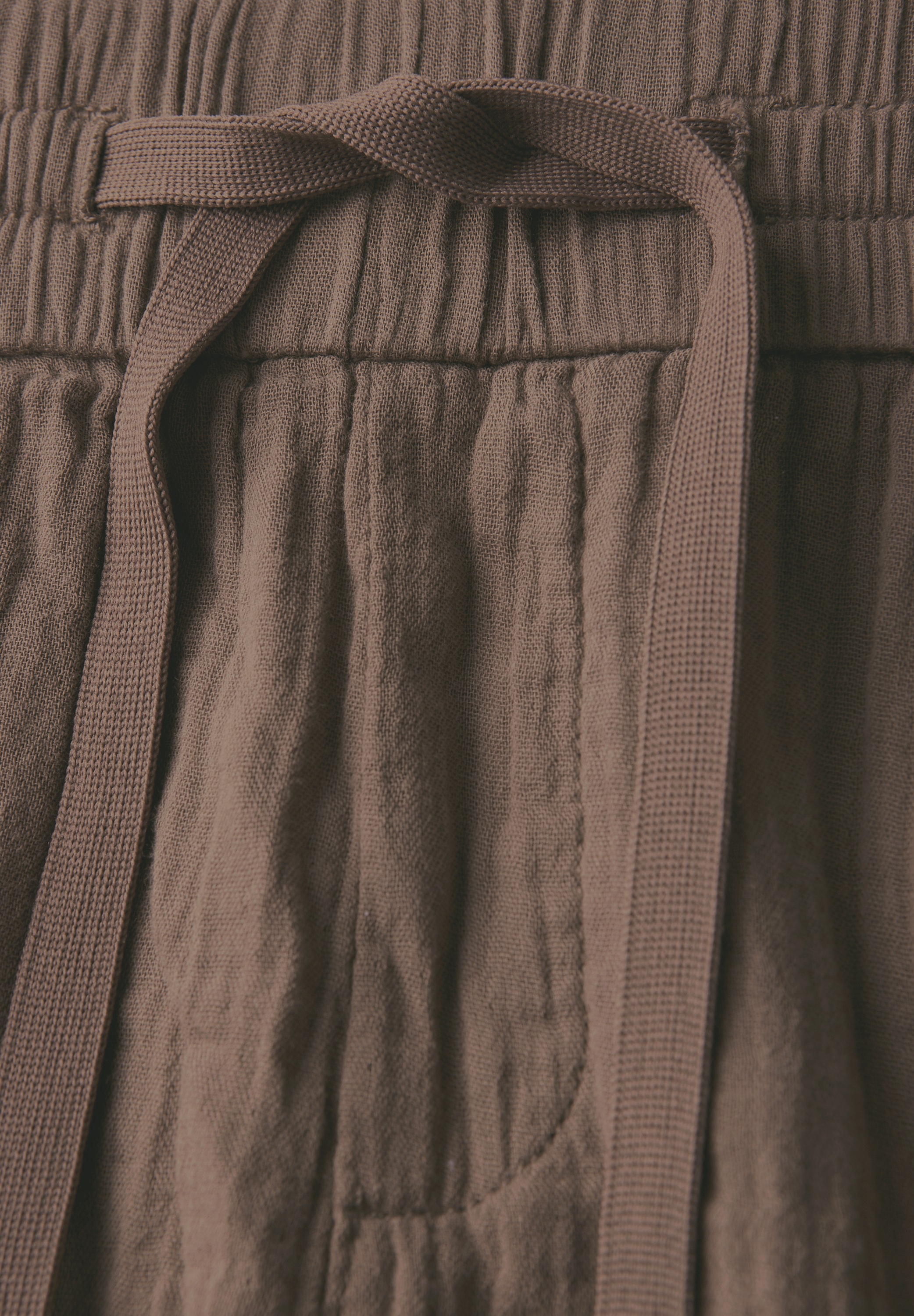 STREET ONE Relaxshorts, mit elastischem Bund und Tunnelzug, im Musselin-Look