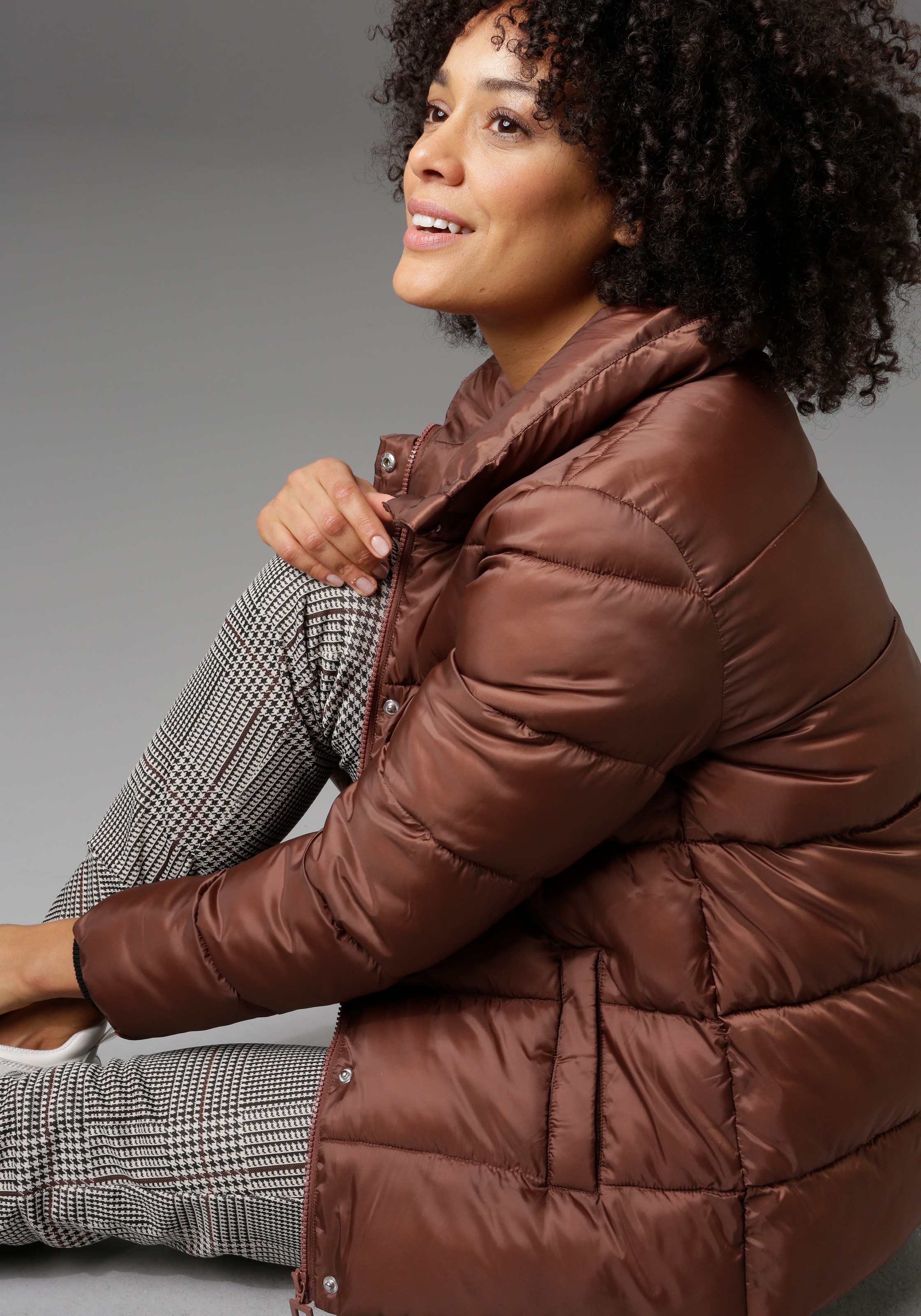Aniston CASUAL Steppjacke, im trendigen Two-tone-Dessin