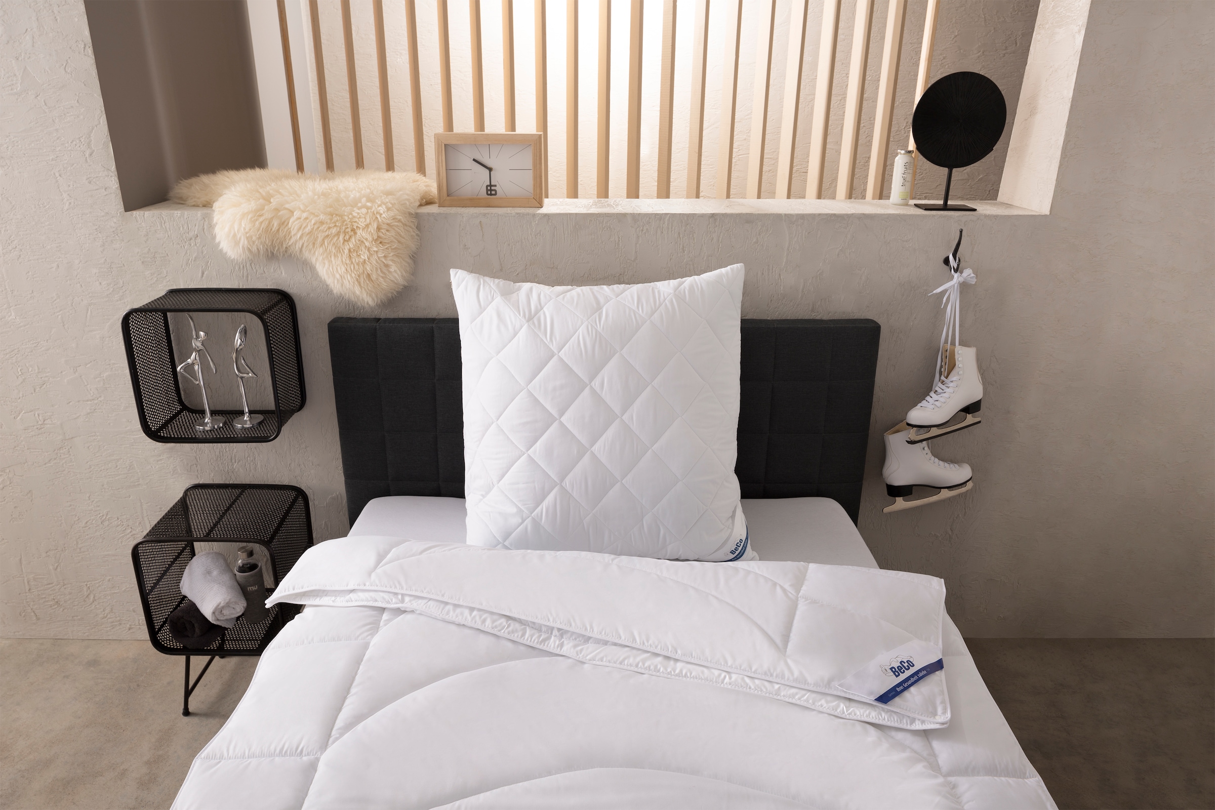 Beco Microfaserkissen »Medibett, Kopfkissen«, Füllung: Polyester, Bezug: Polyester oder Baumwolle, (1 St.), Kissen 40x80 cm, 80x80cm, Allergiker geeignet (Hausstauballergiker)