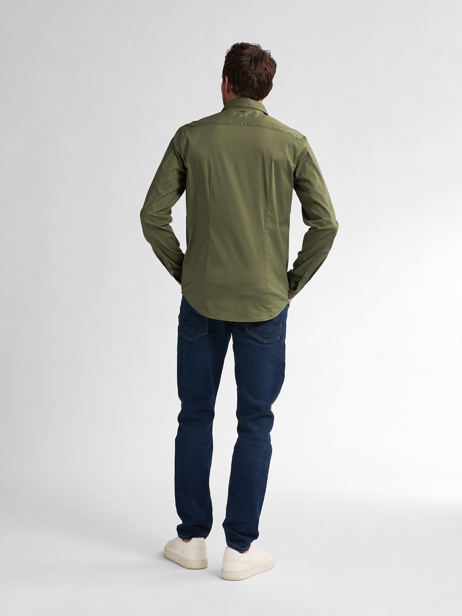 Petrol Industries Langarmshirt mit Button-Down Kragen