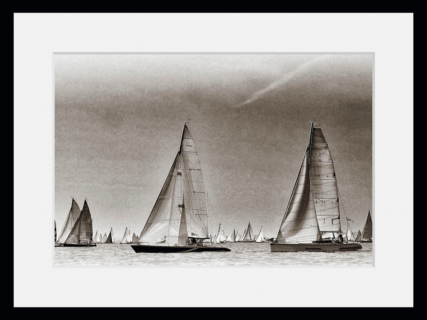queence Bild »Jonah«, Schiffe-historische Ereignisse-Schwarz-Weiß, (1 St.), HD Premium Poster-Druck inkl. Holzrahmen